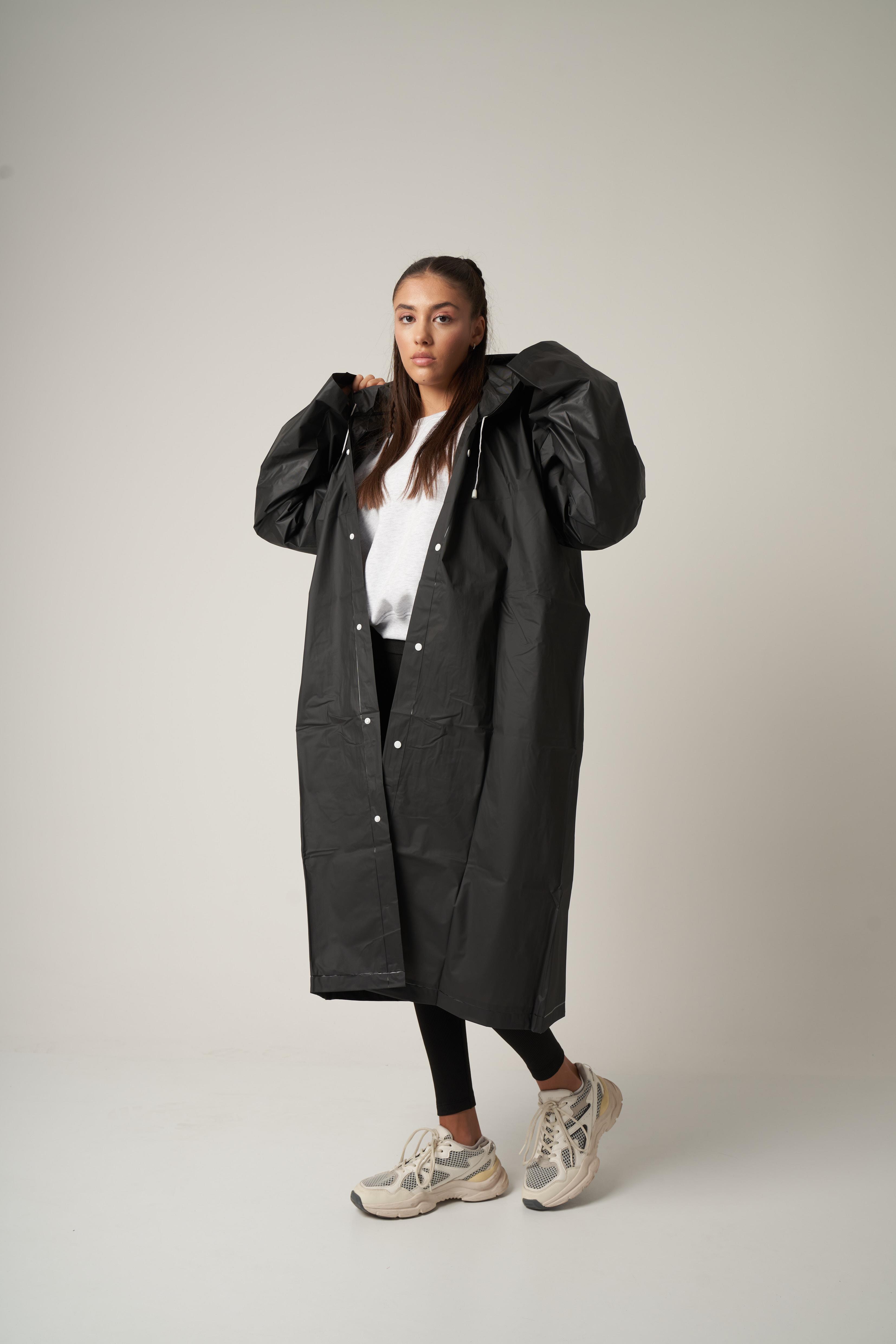 Kapüşonlu Yağmurluk Siyah
