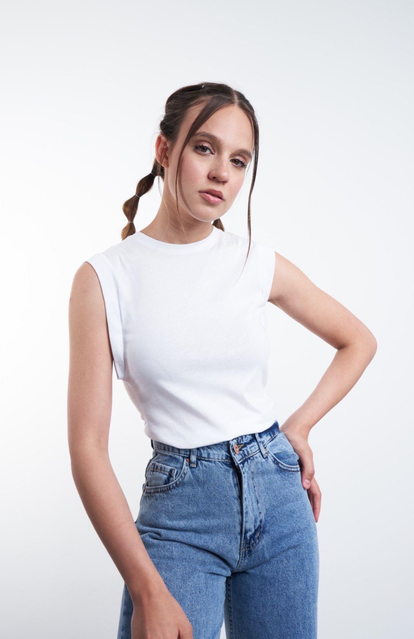 Kolsuz T-shirt Beyaz