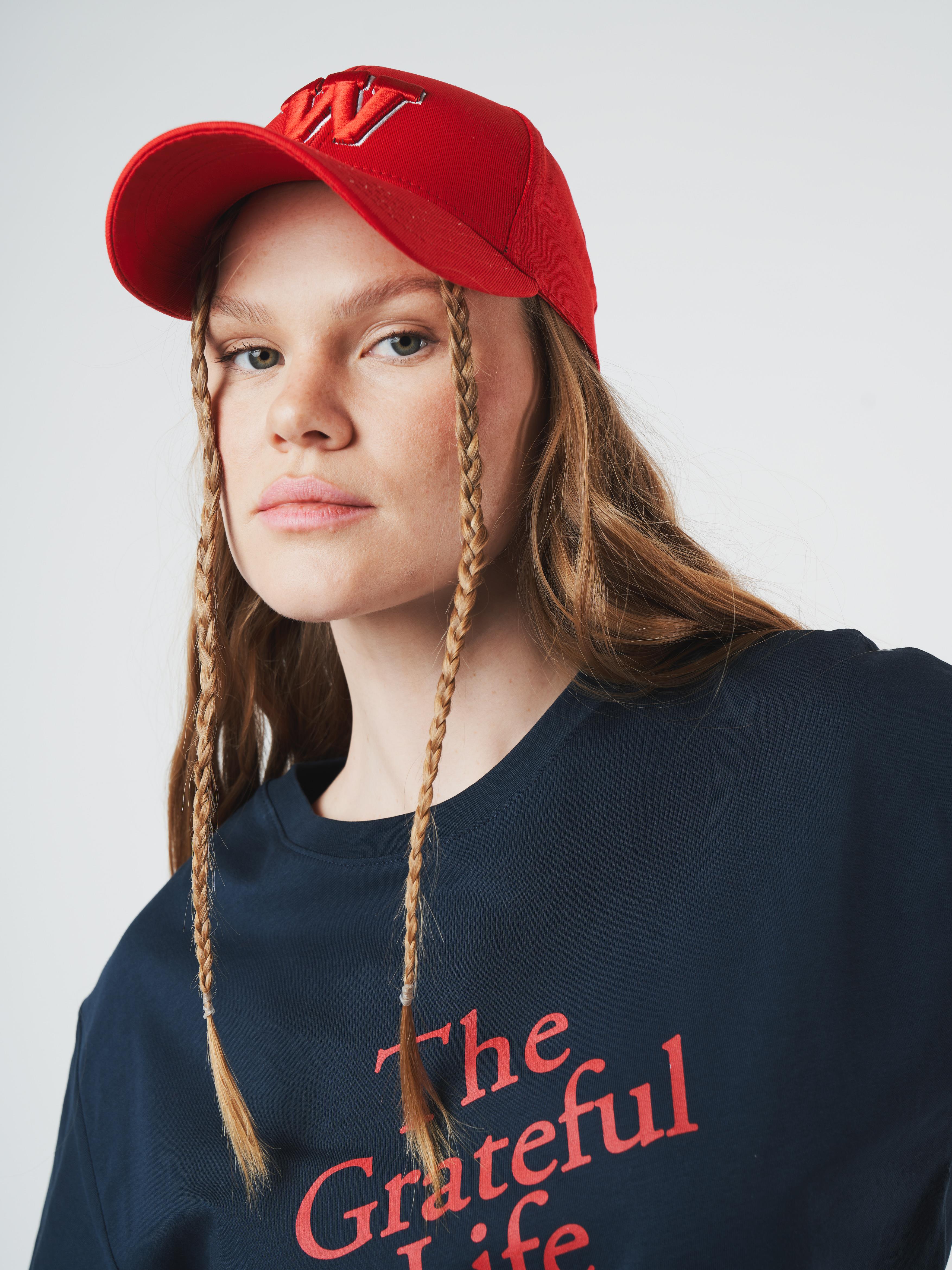 Nakışlı Kep Kırmızı