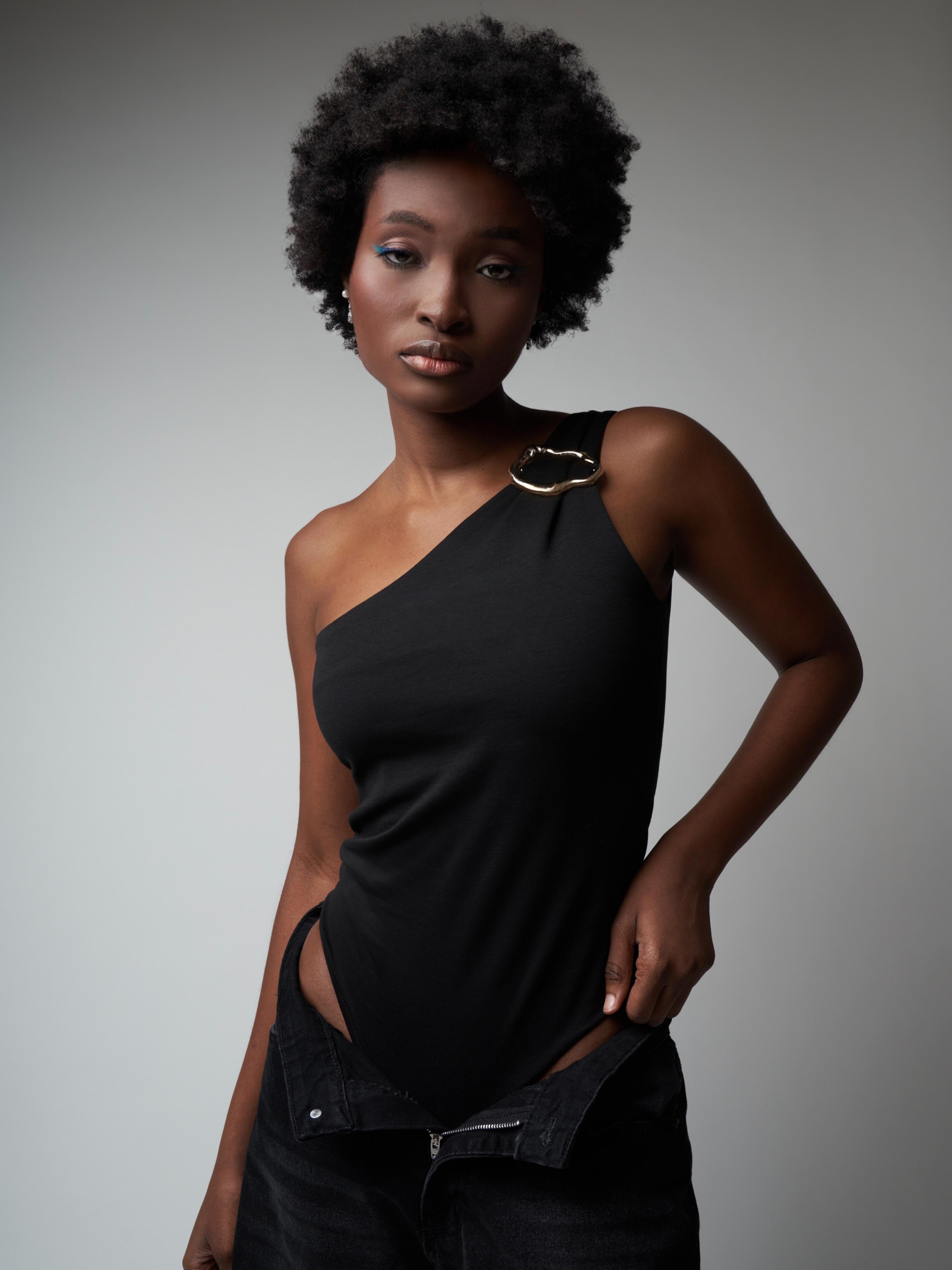 Tek Omuz Askılı Bluz Siyah