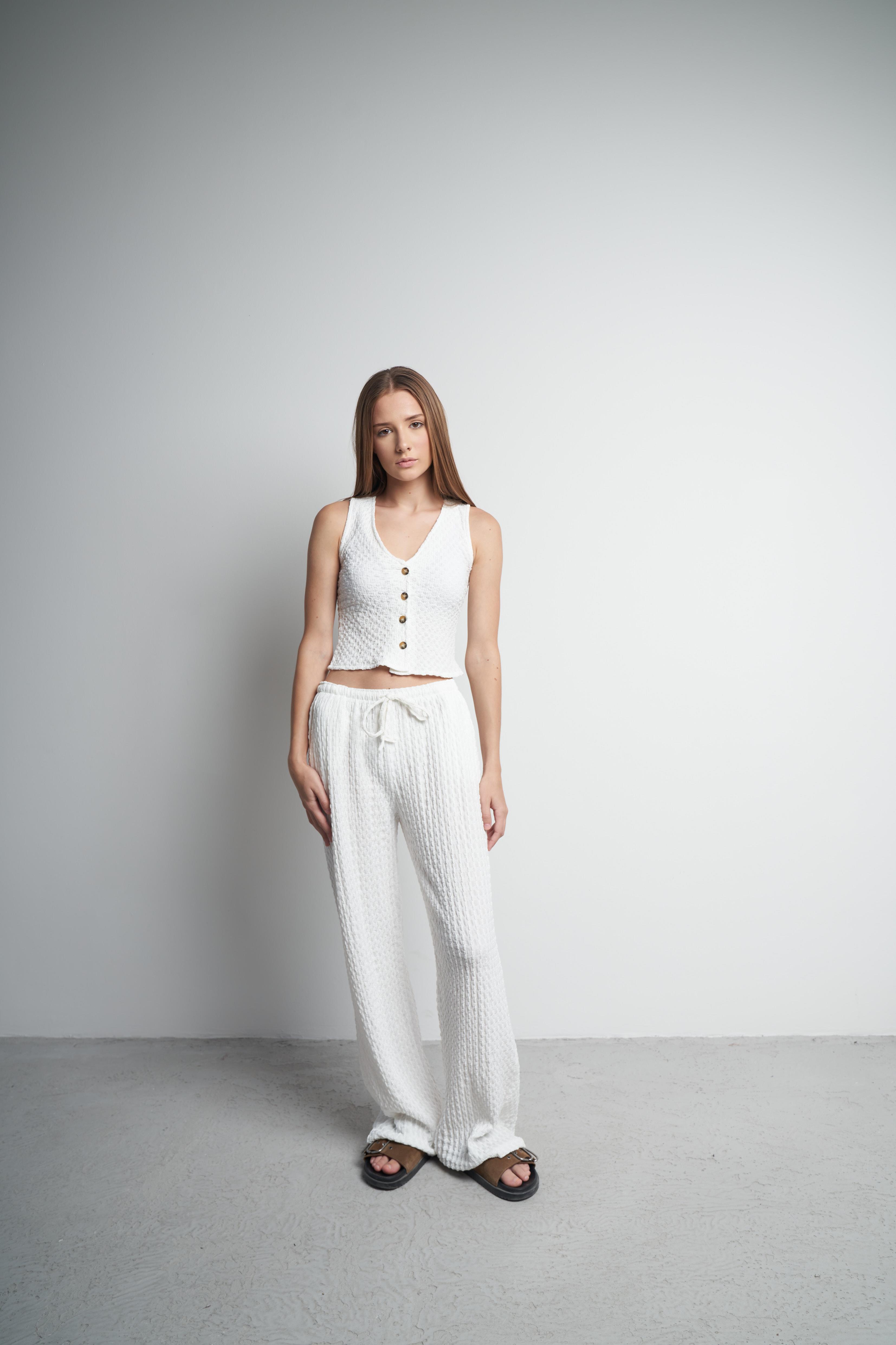 V Yaka Düğmeli Yelek Ekru