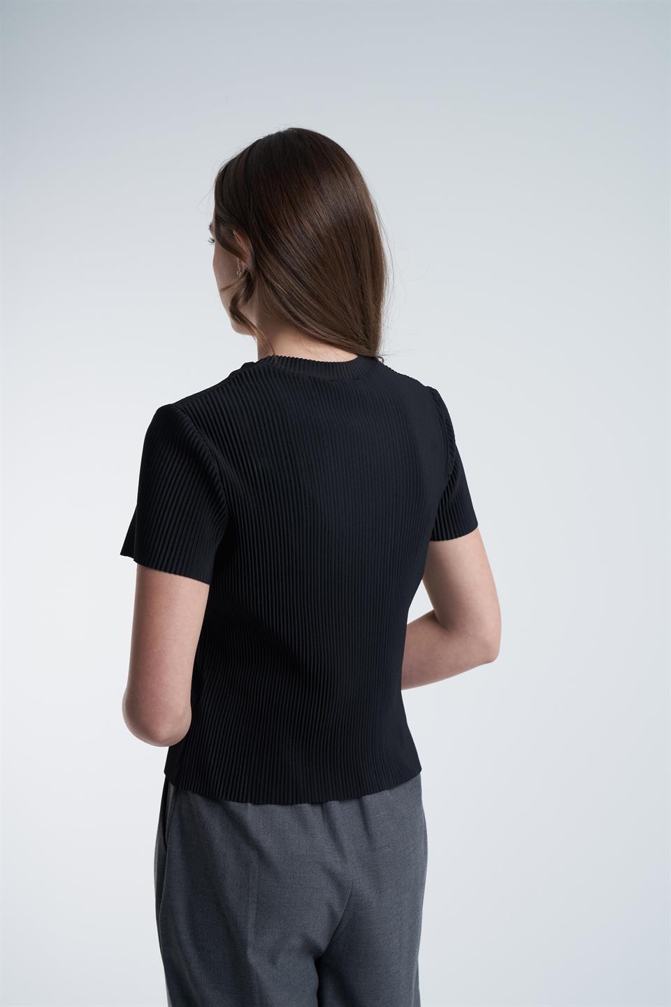 Basic Plise Bluz Siyah