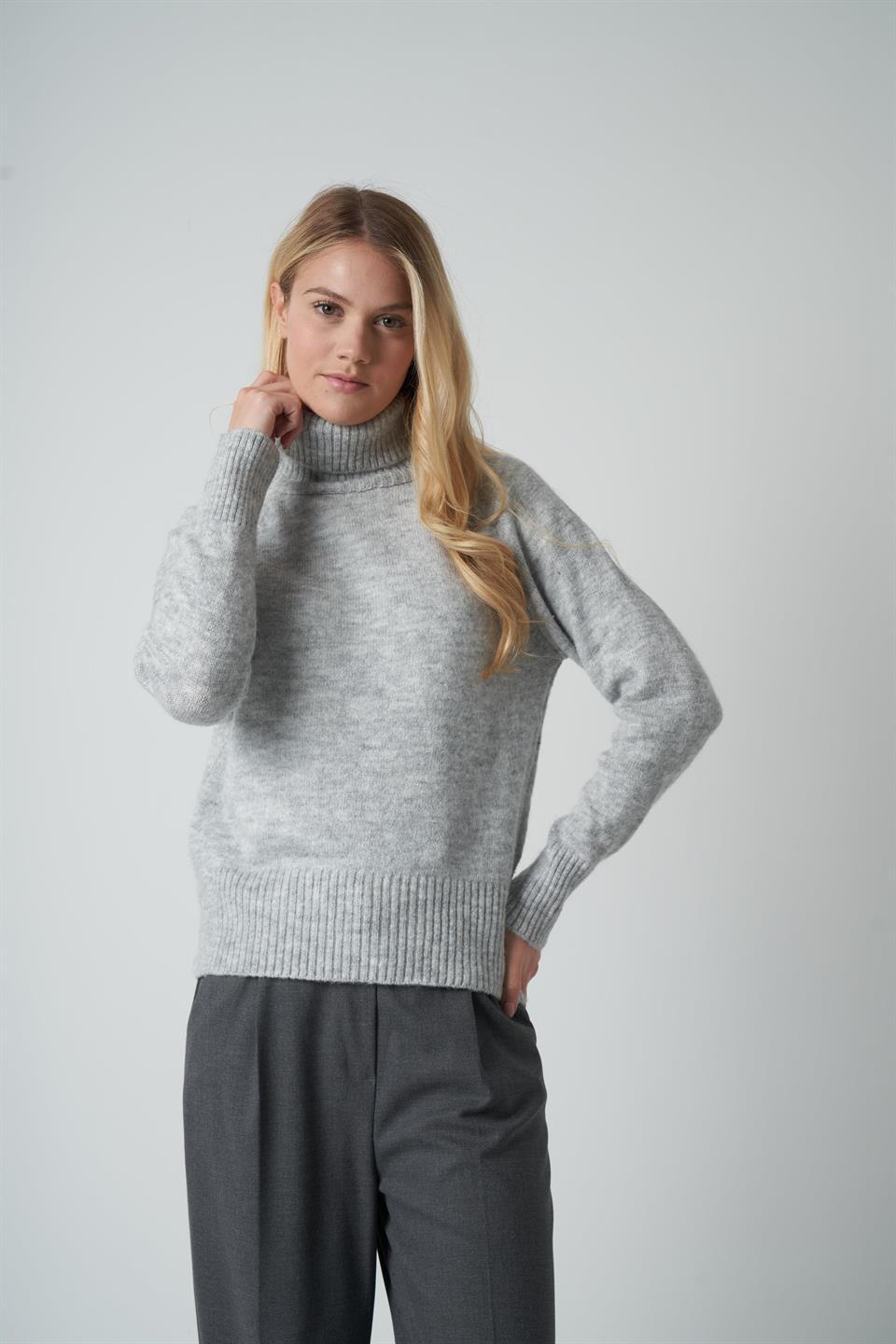 Boğazlı Basic Kazak Gri