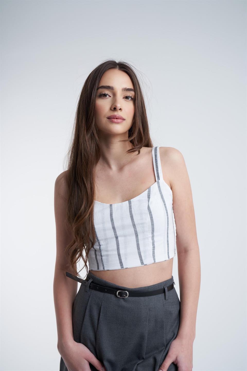 Askılı Crop Model Bluz Siyah-Beyaz