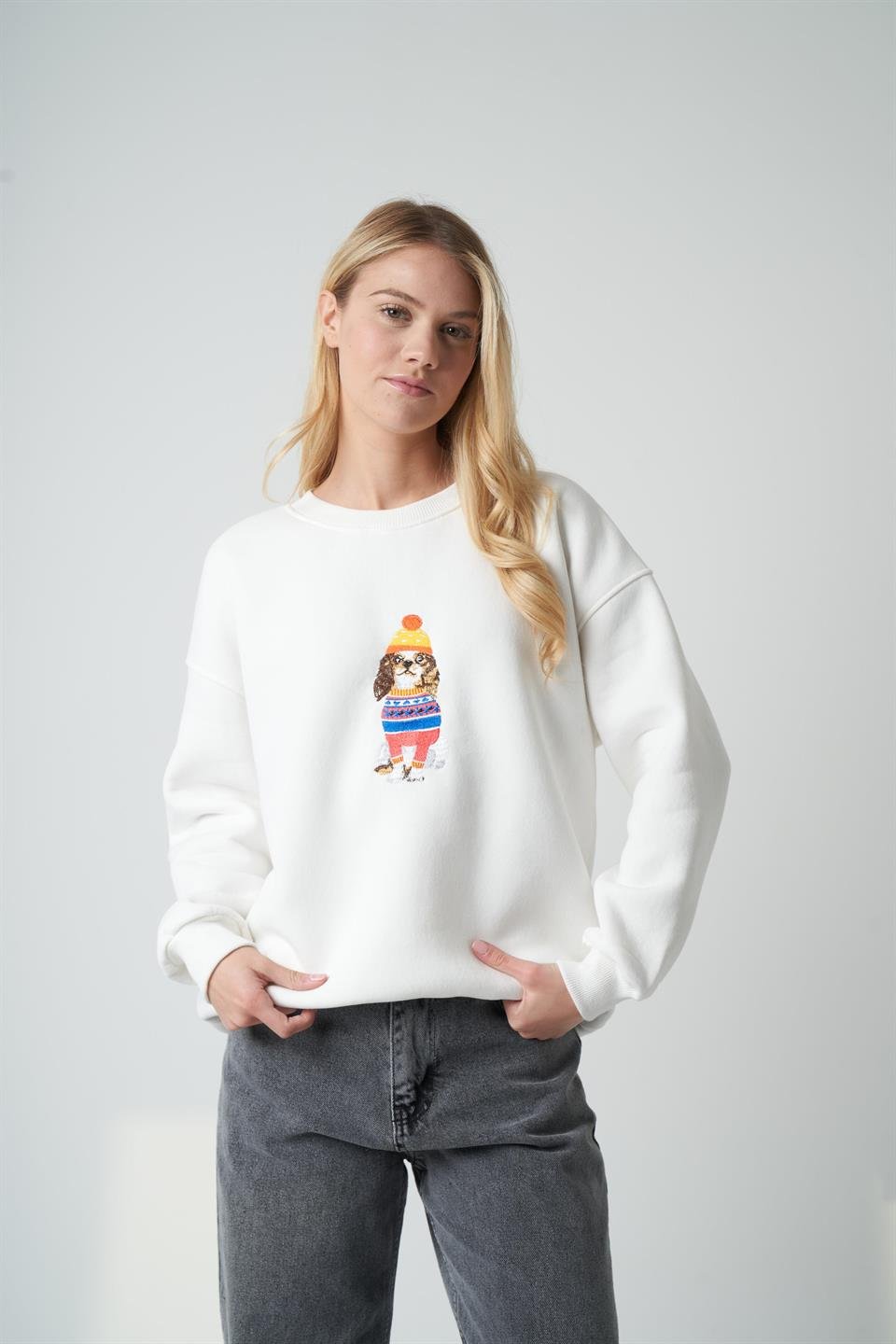 Nakış Köpek Baskılı Sweatshirt Ekru