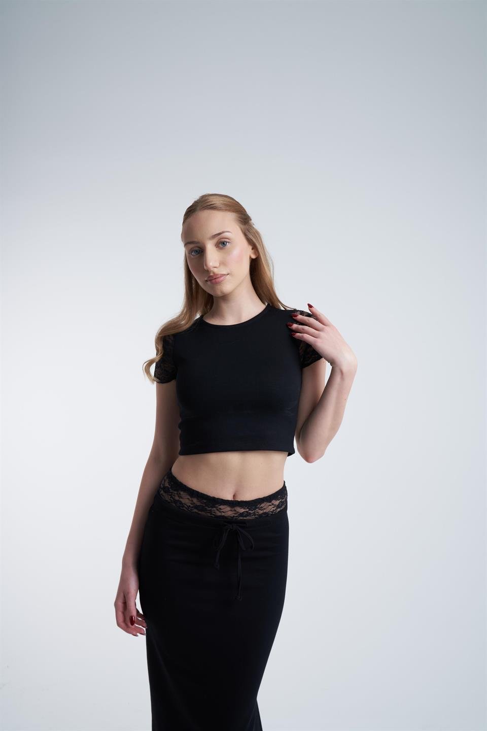 Dantel Detaylı Bluz Siyah