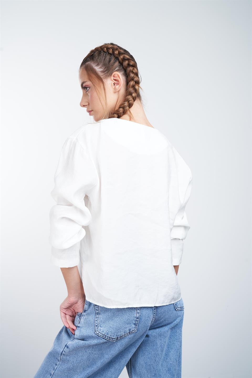 Ön Bağlama Detaylı Bluz Ekru