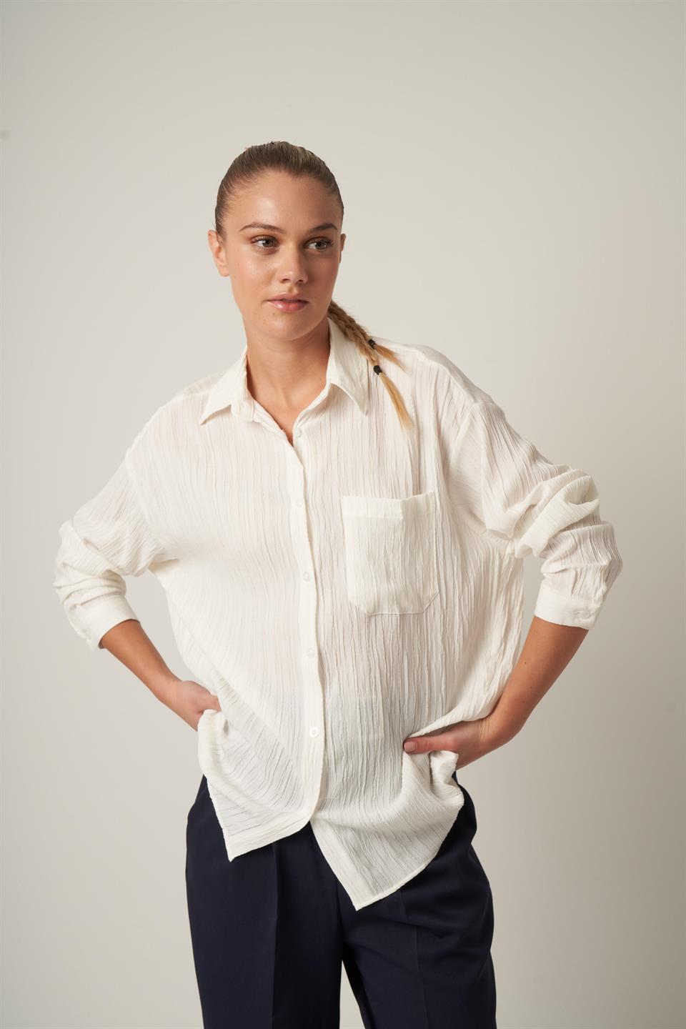 Cep Detaylı Gömlek Ekru