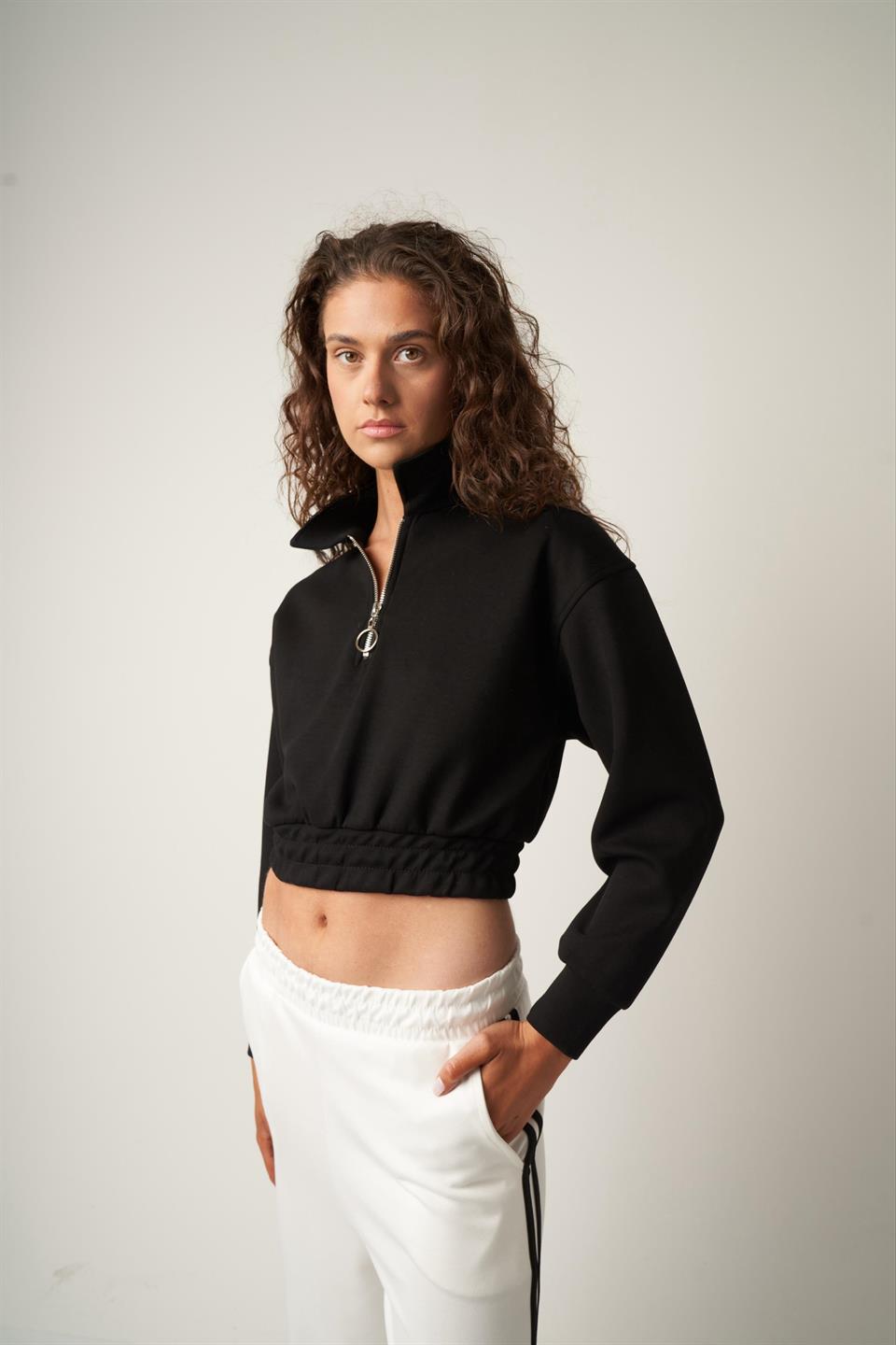 Fermuar Detaylı Kısa Sweatshirt Siyah