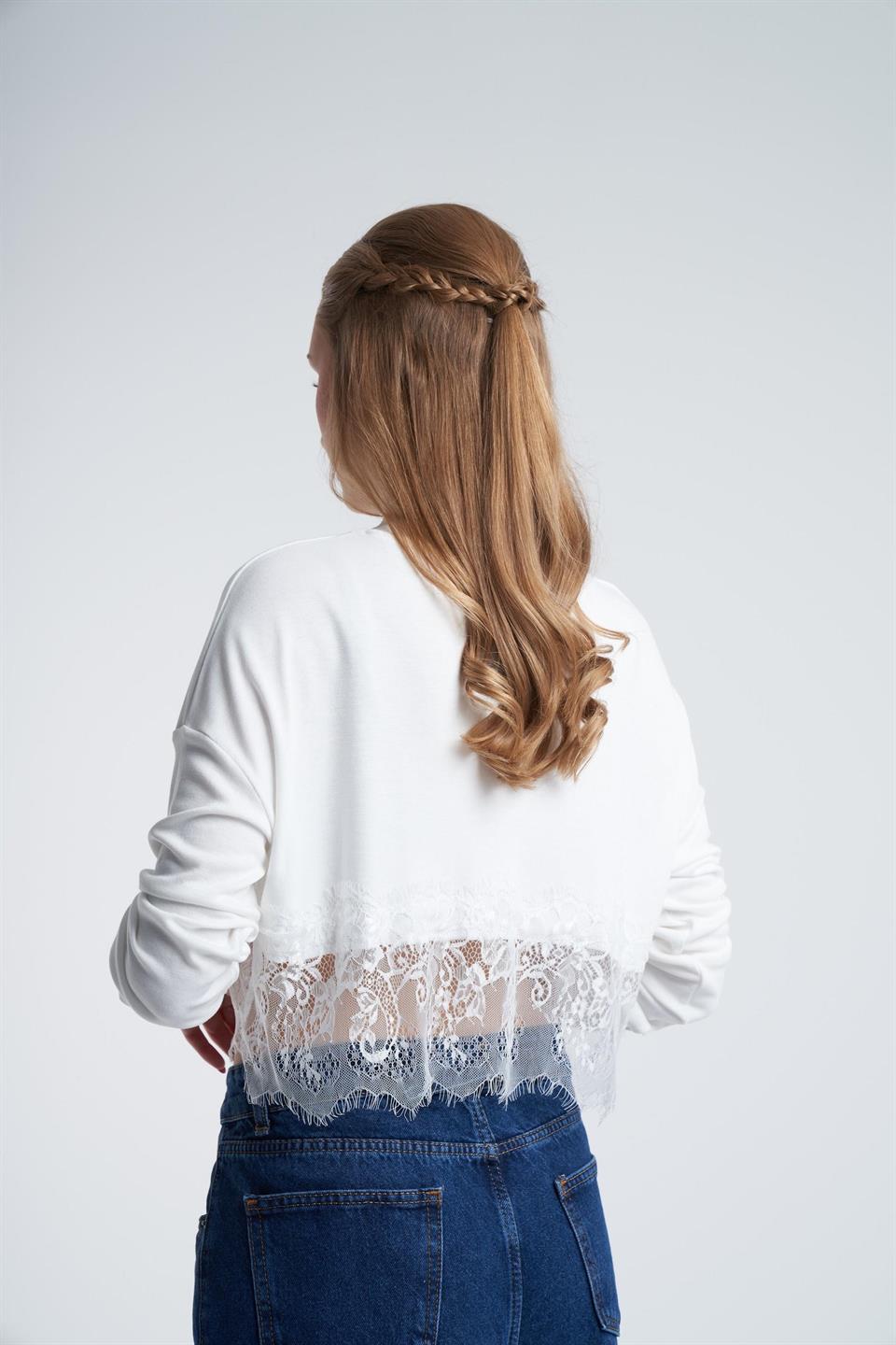 Dantel Detaylı Uzun Kol Bluz Ekru