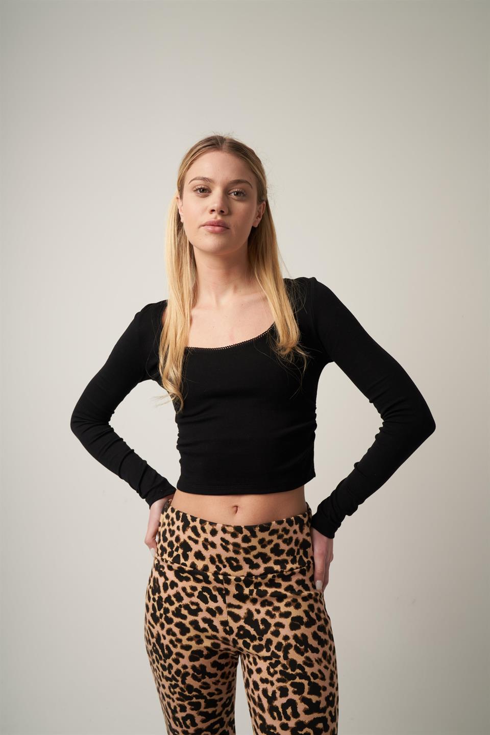 Yanlar Büzgülü Crop Uzun Kol Bluz Siyah