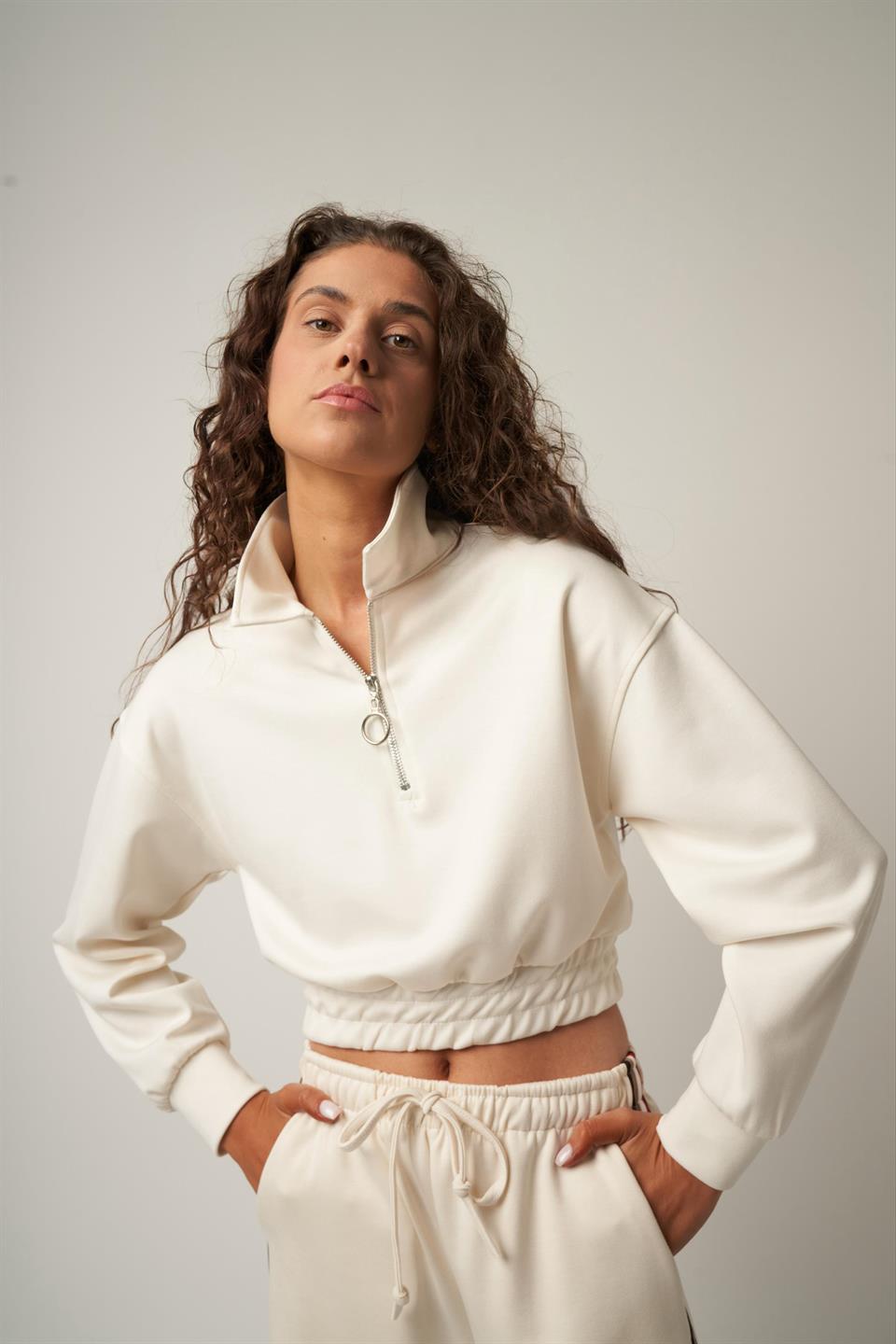 Fermuar Detaylı Kısa Sweatshirt Ekru