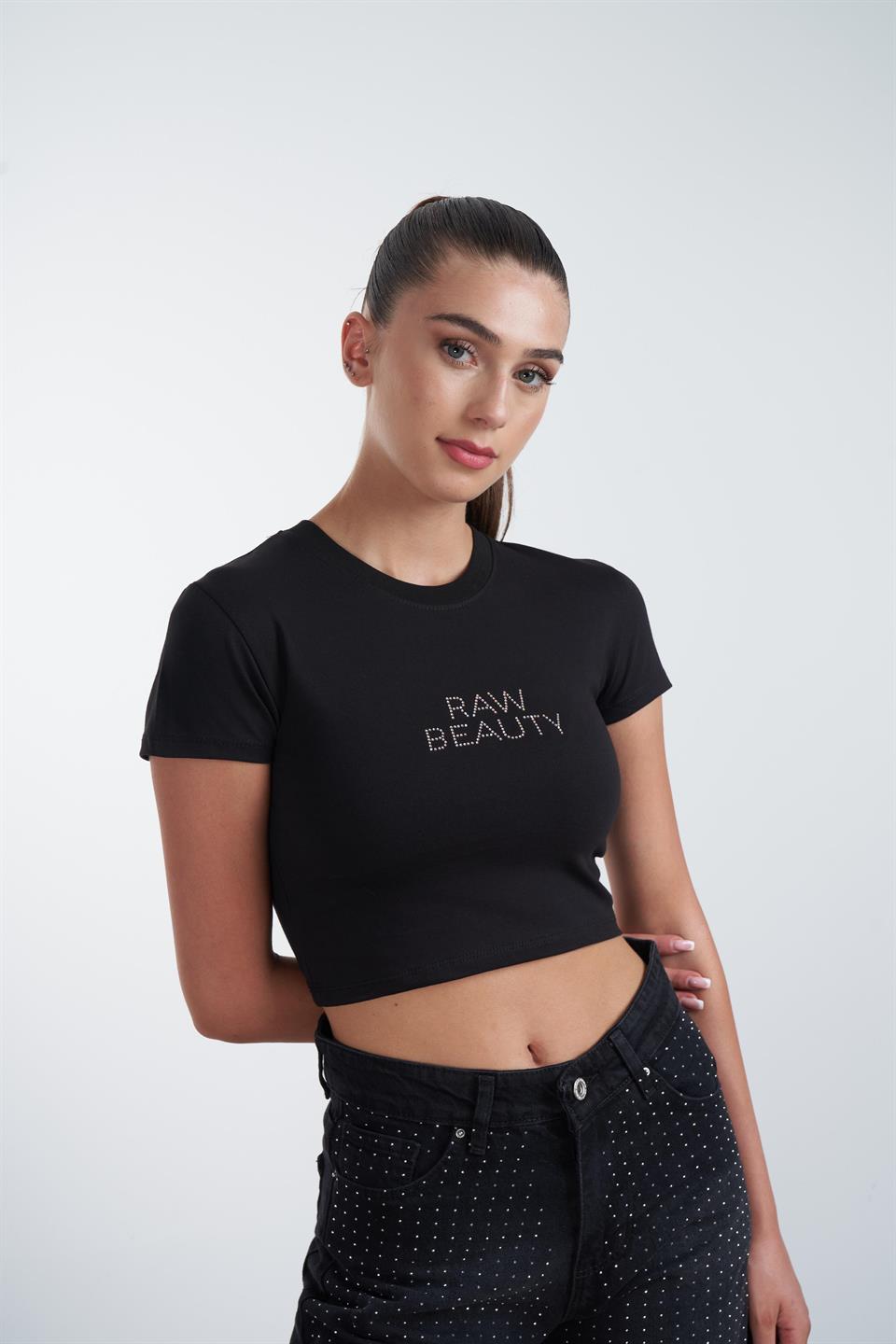Raw Beauty Taş Baskılı Kısa T-shirt Siyah
