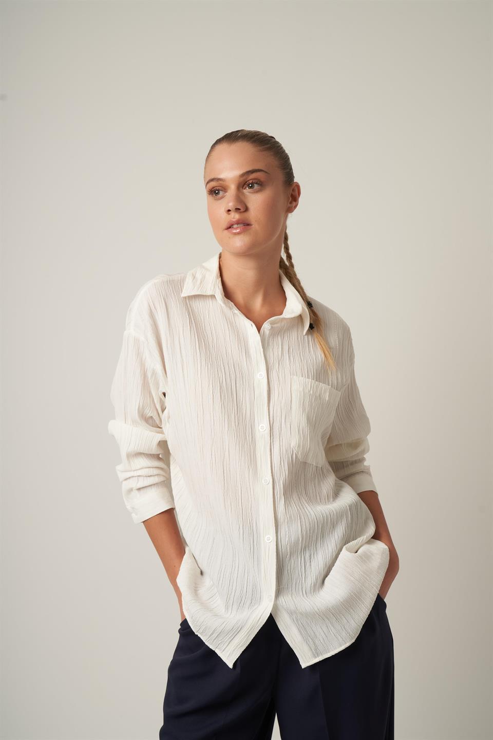 Cep Detaylı Gömlek Ekru