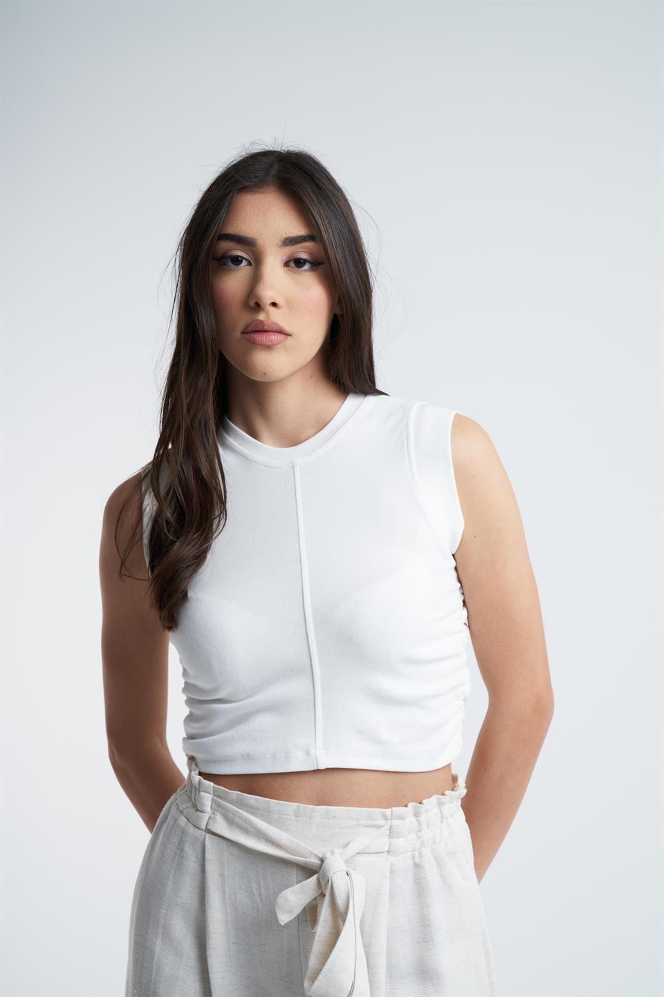 Yanlar Büzgülü Sıfır Kol Bluz Ekru