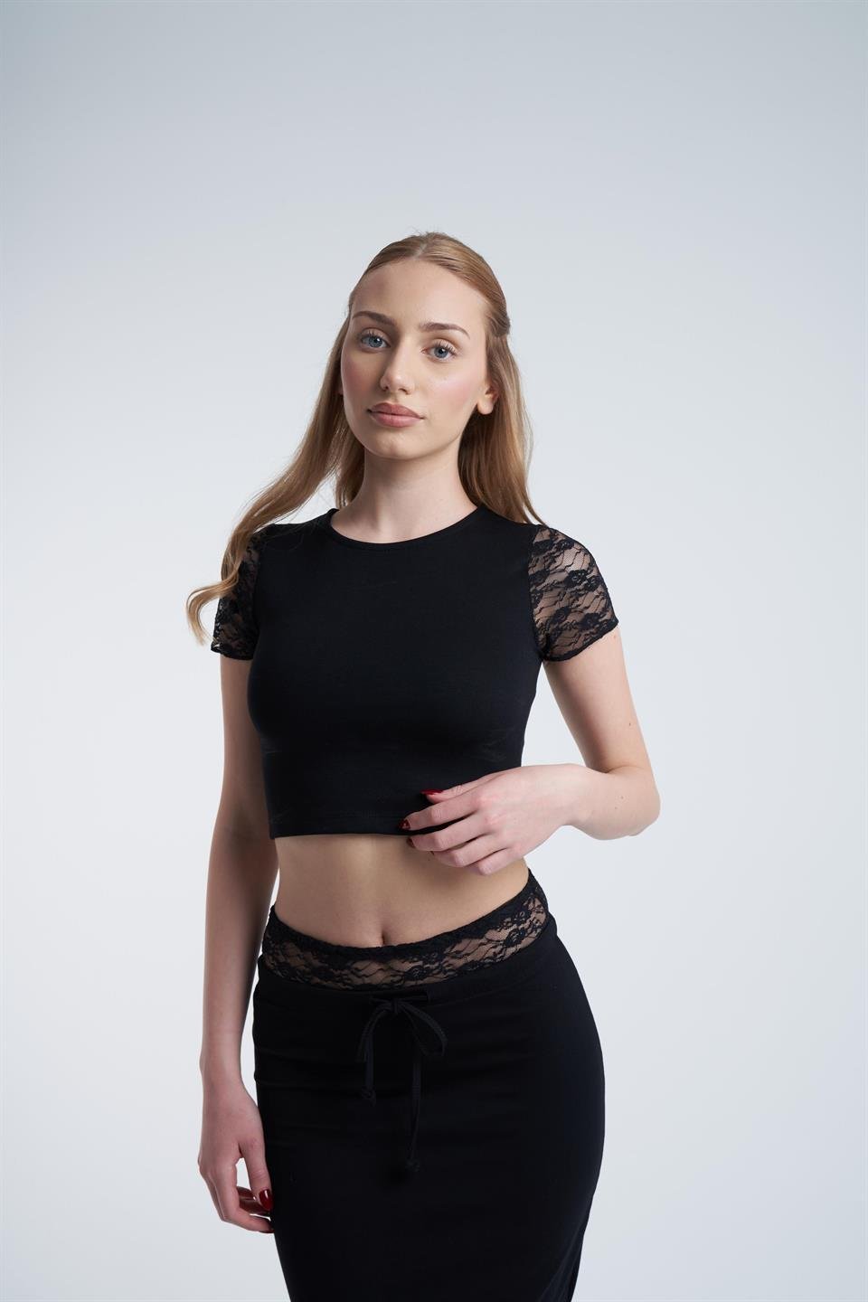 Dantel Detaylı Bluz Siyah