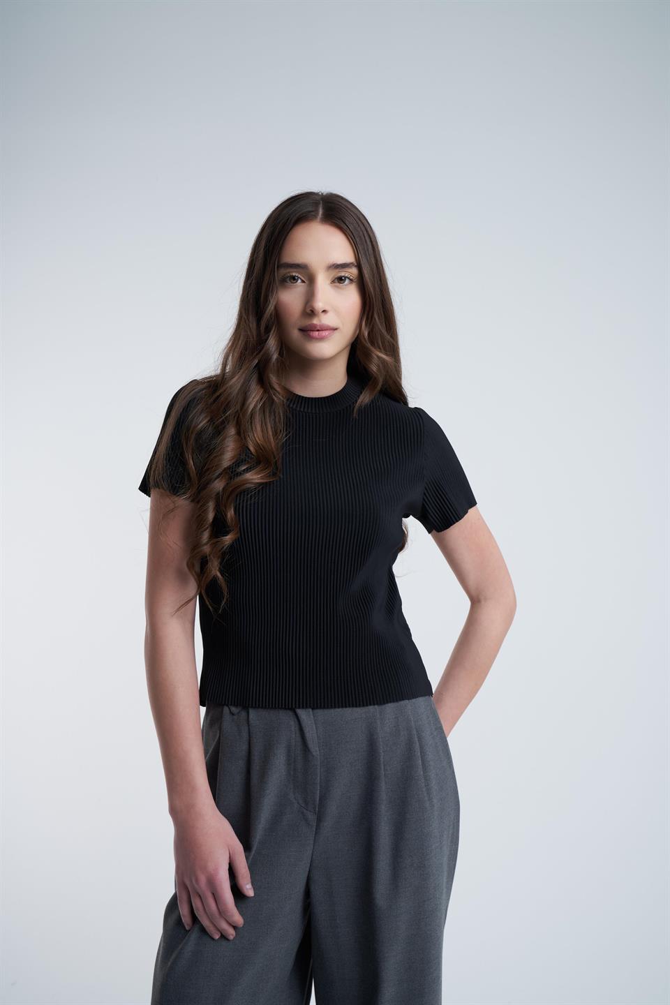 Basic Plise Bluz Siyah