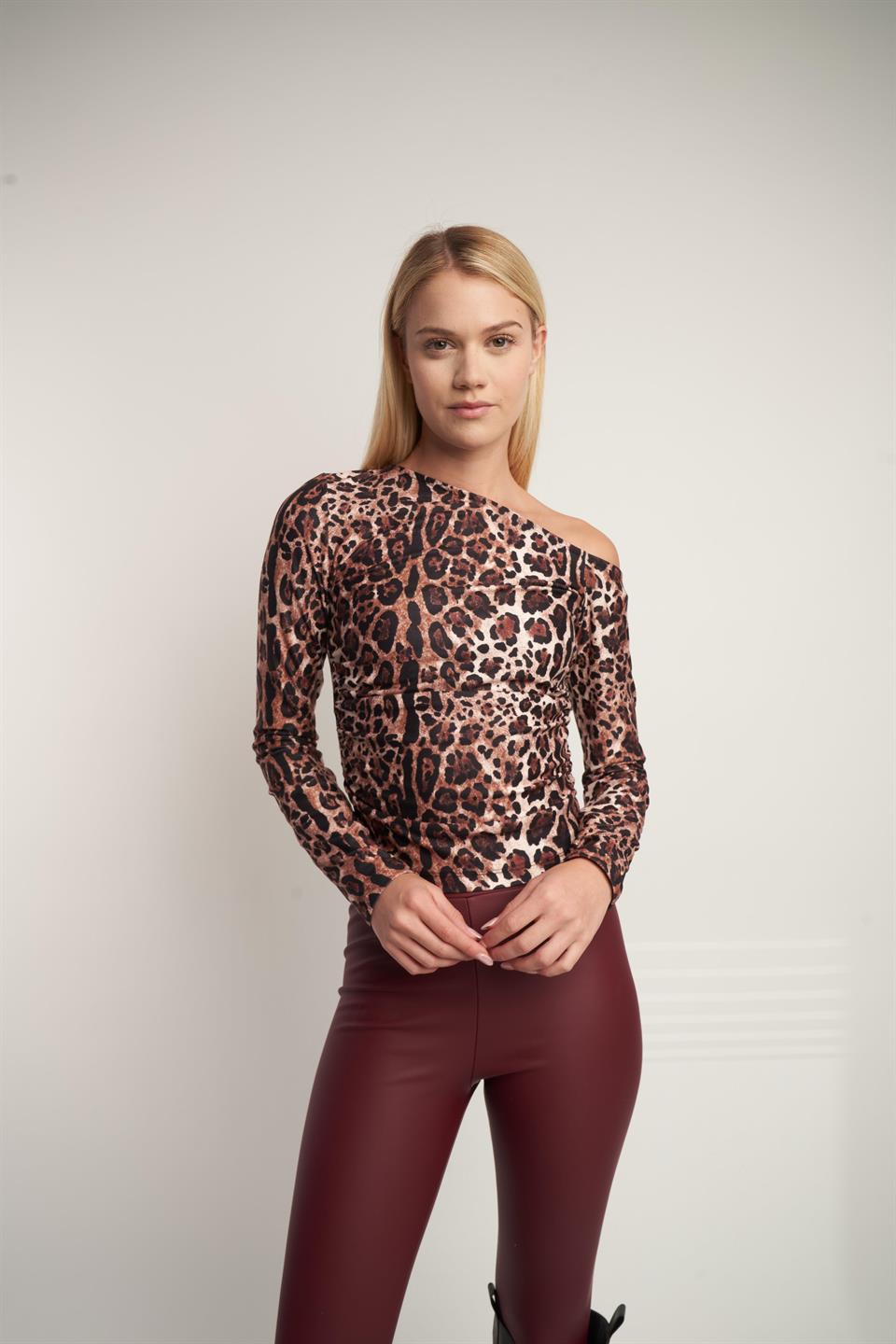 Yanları Büzgü Detaylı Bluz Leopar