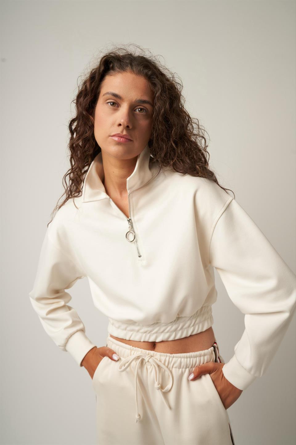 Fermuar Detaylı Kısa Sweatshirt Ekru
