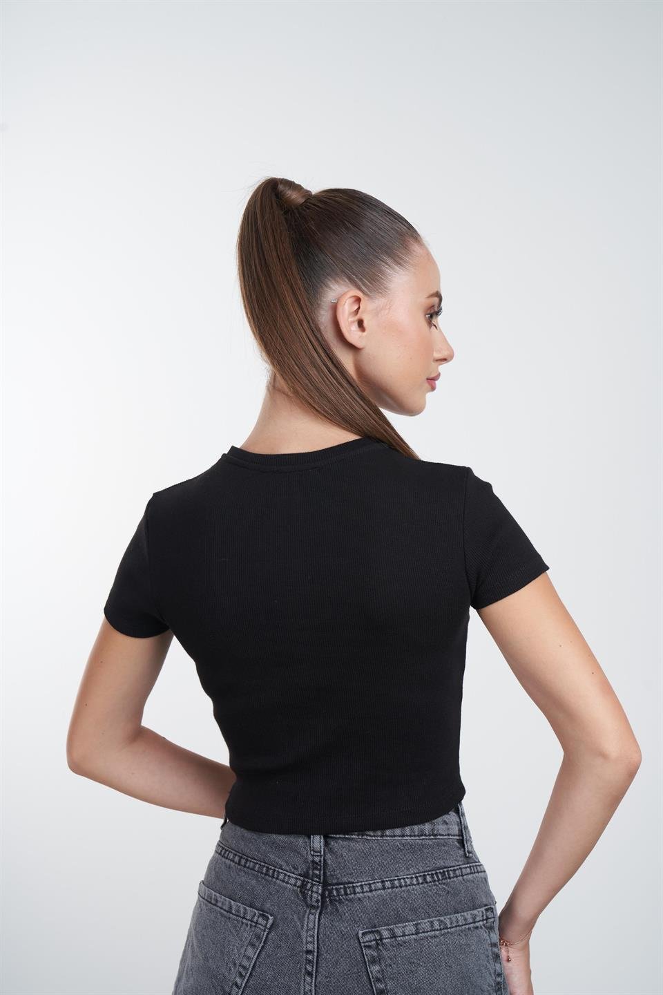 Taş Detaylı Kısa Bluz Siyah