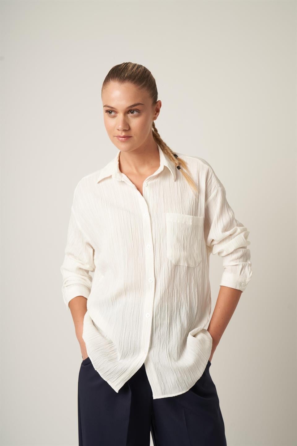 Cep Detaylı Gömlek Ekru