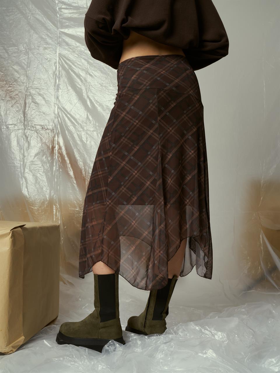 Asimetrik Kesim Desenli Uzun Etek Kahve