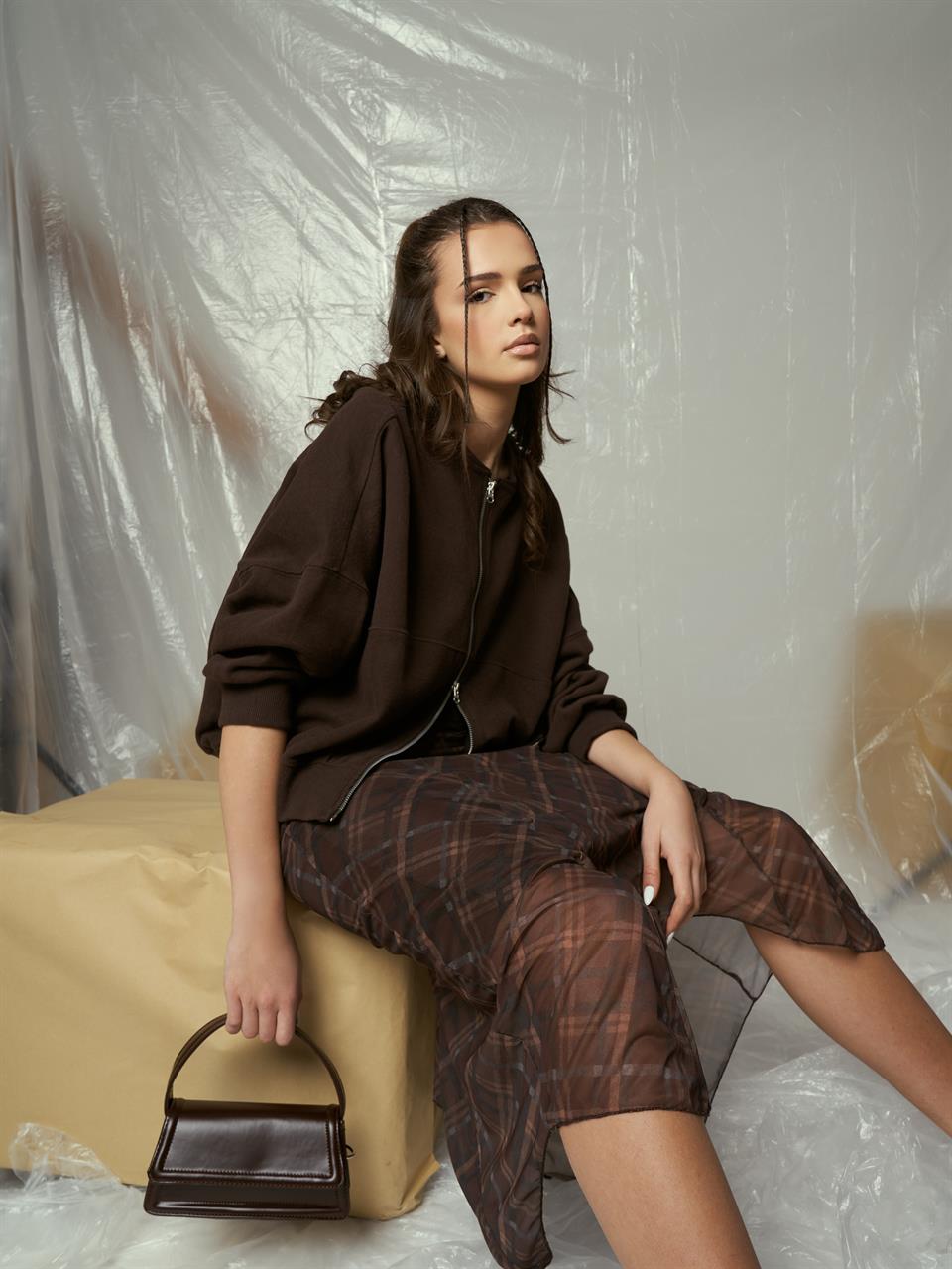 Asimetrik Kesim Desenli Uzun Etek Kahve