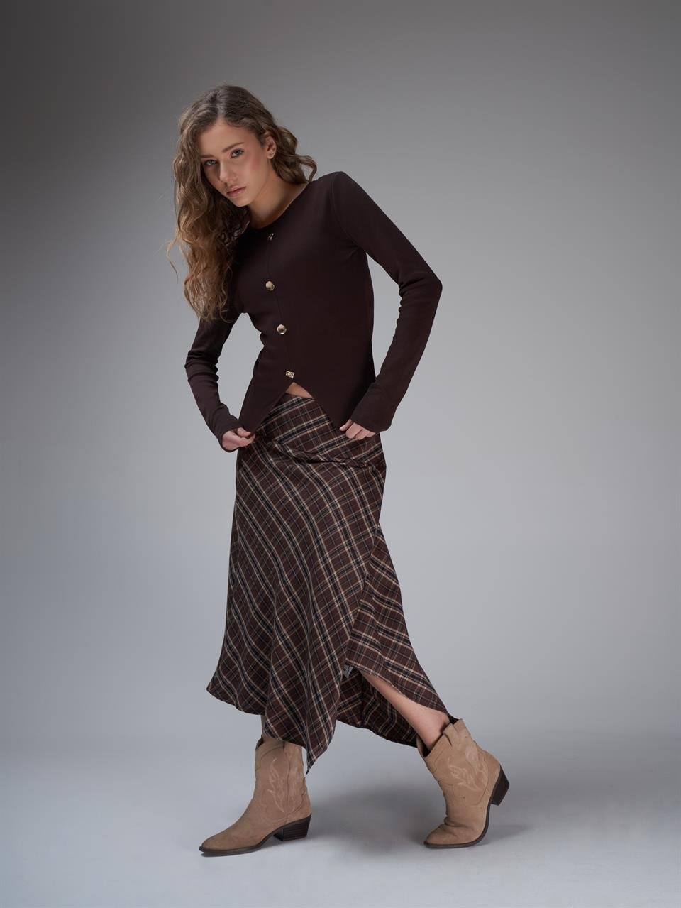 Asimetrik Kesim Ekose Uzun Etek Kahve