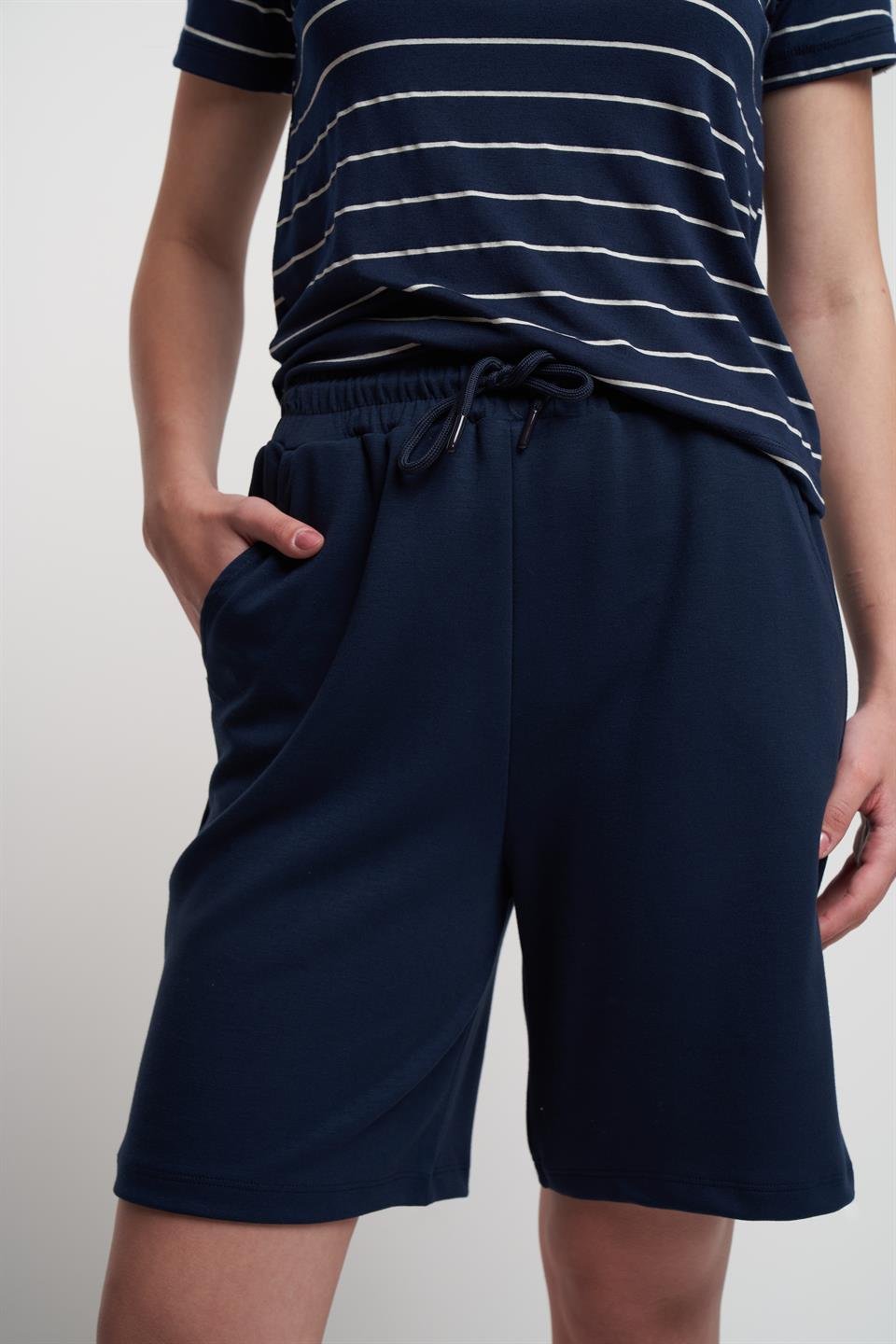 Basic Bermuda Şort Lacivert