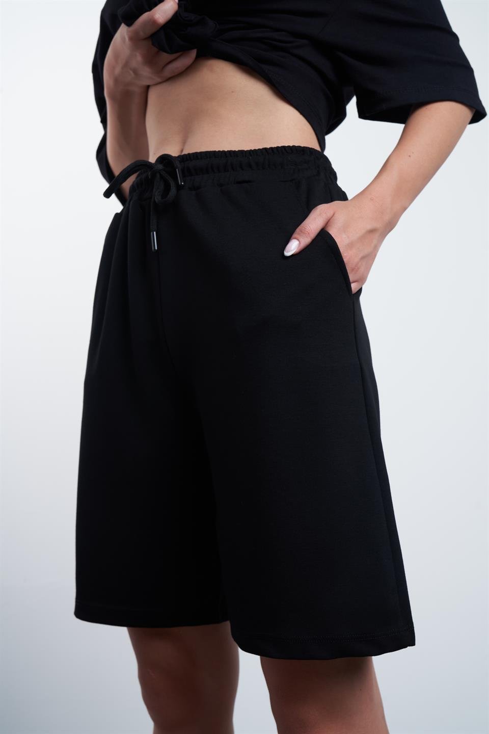 Basic Bermuda Şort Siyah