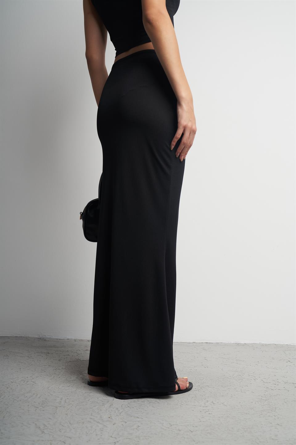 Basic Uzun Etek Siyah