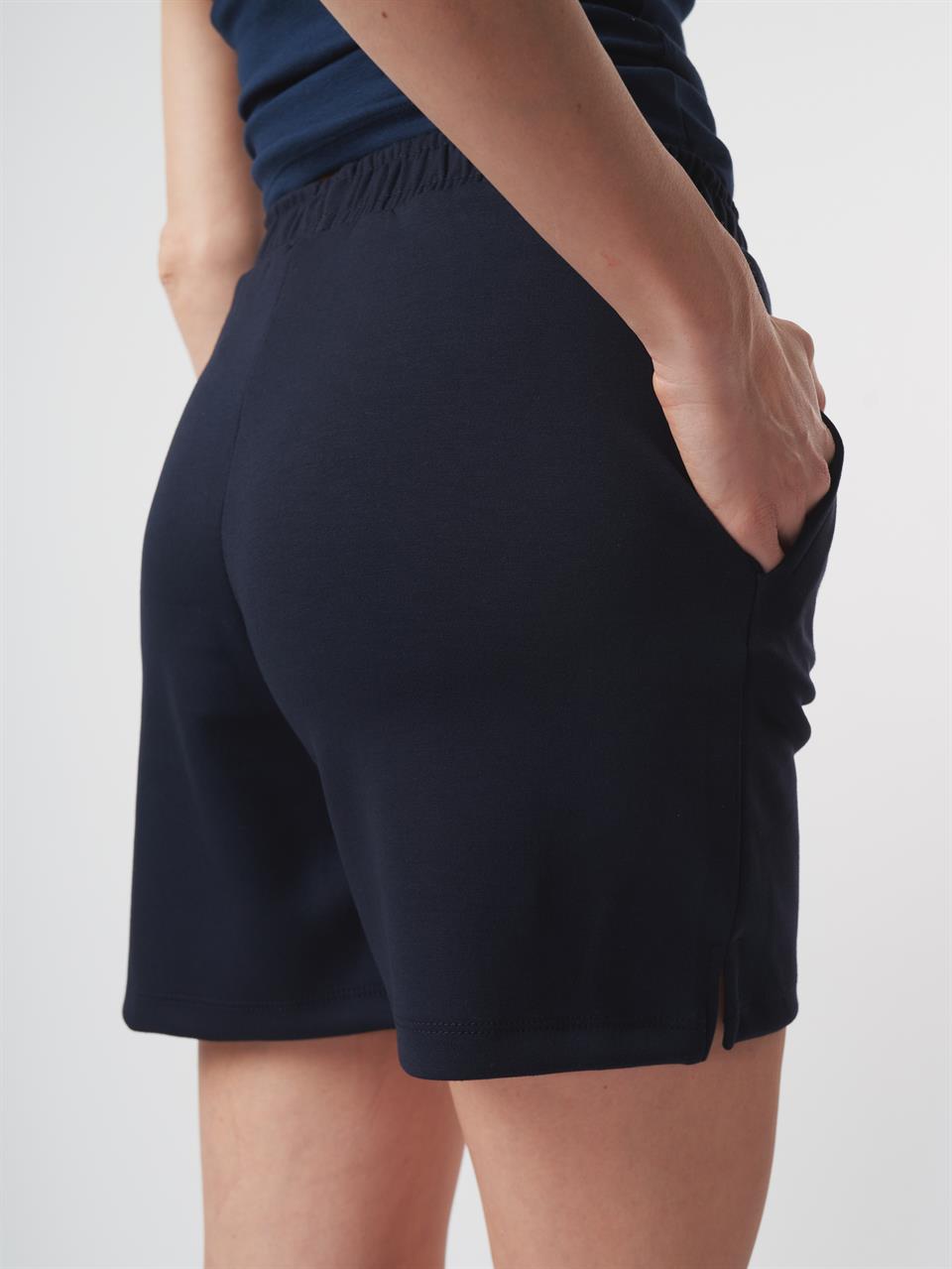 Bel Lastik Çimalı Şort Lacivert