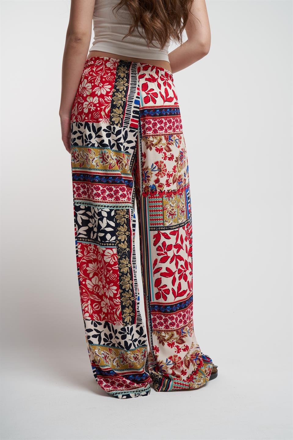 Bel Lastik Desenli Bol Paça Pantolon Kırmızı-Bej