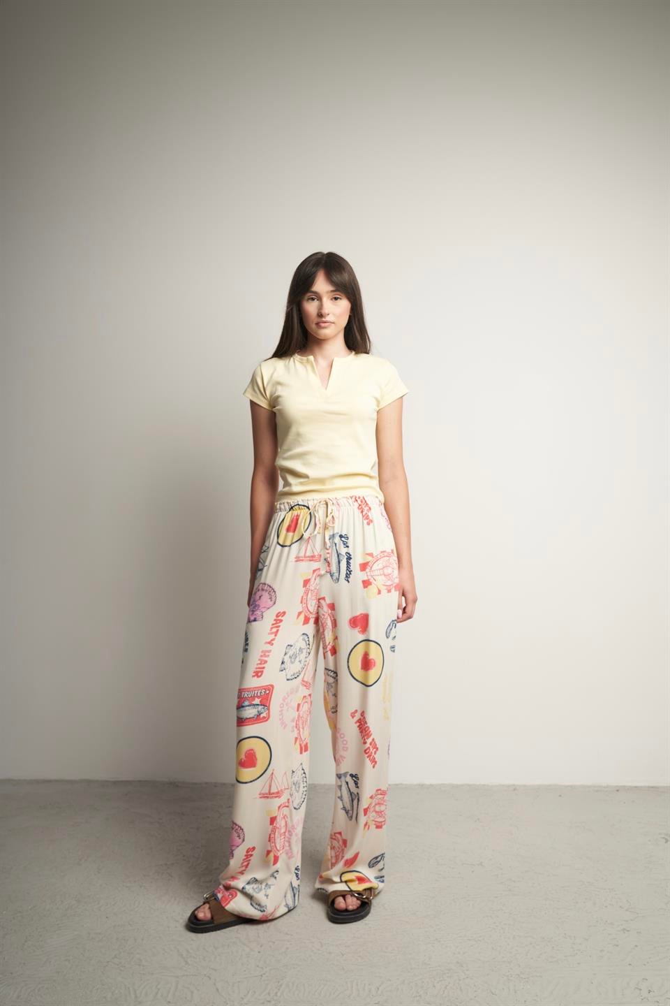 Bel Lastik Summer Desen Bol Paça Pantolon Bej-Kırmızı