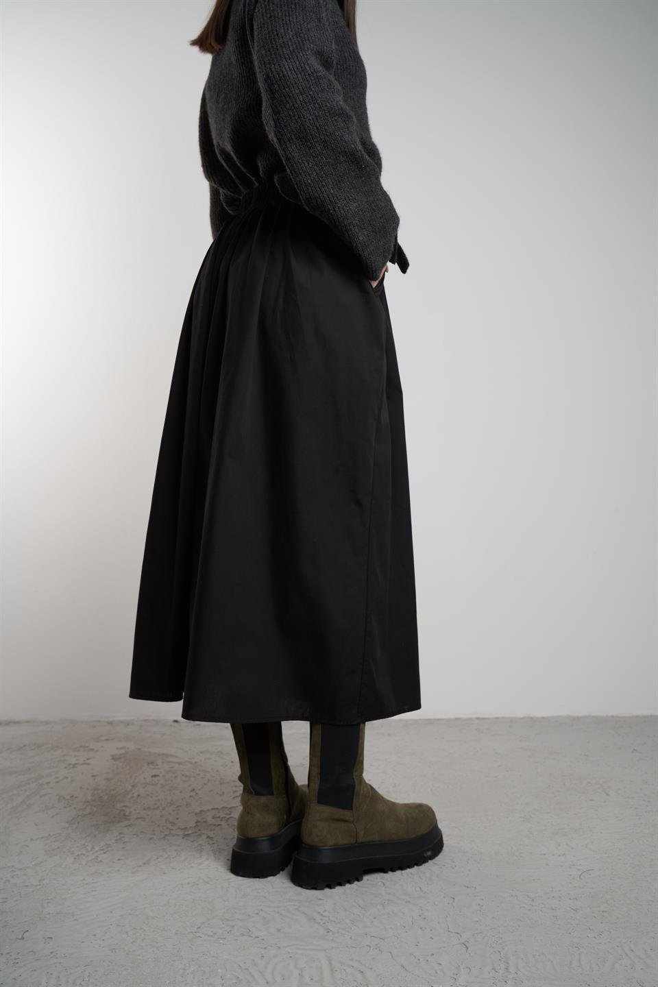 Bel Lastik Uzun Poplin Etek Siyah