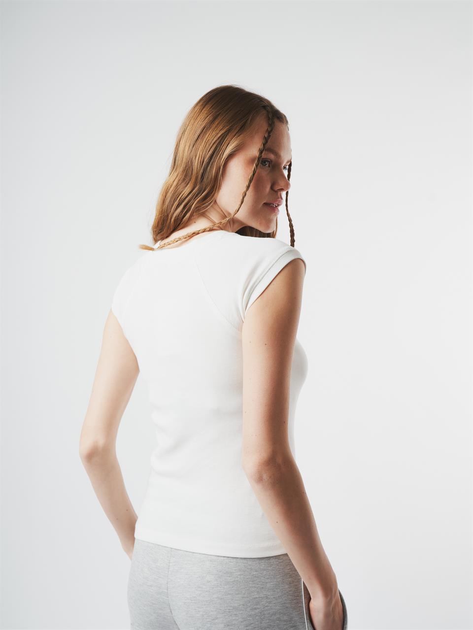 Bisiklet Yaka Basic Ribana Bluz Ekru