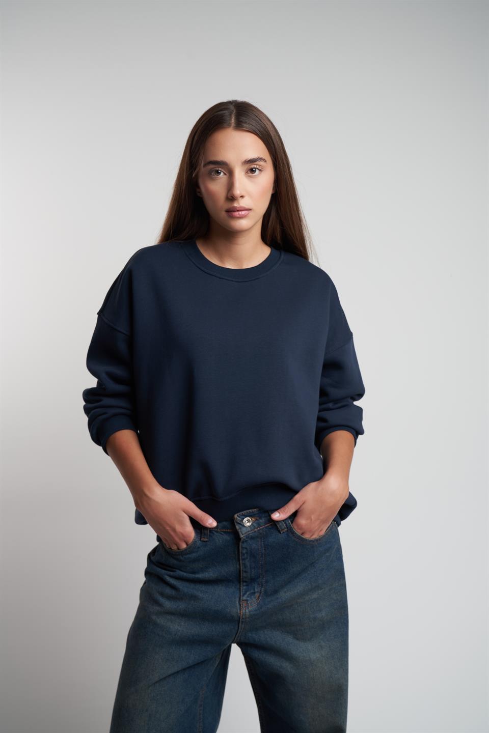 Bisiklet Yaka Basic Şardonlu Sweatshirt Lacivert