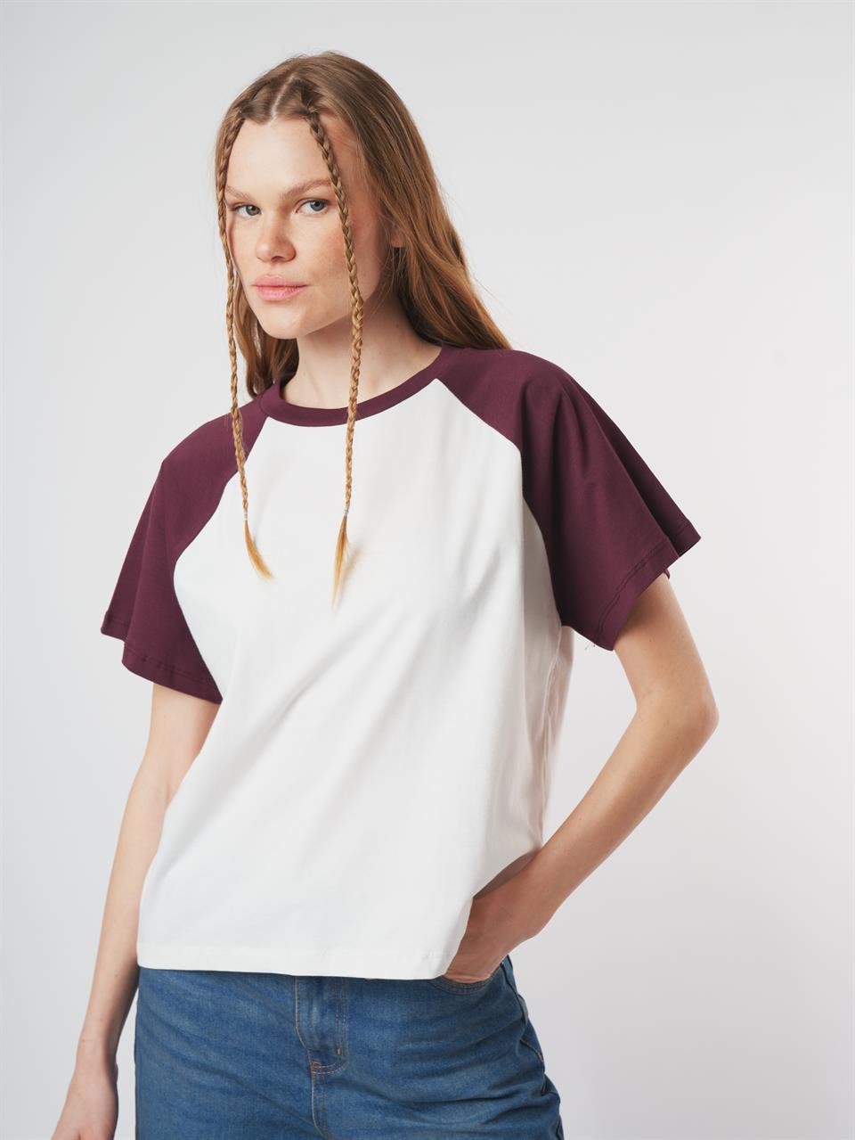Bisiklet Yaka Kısa Kol T-shirt Ekru-Mürdüm