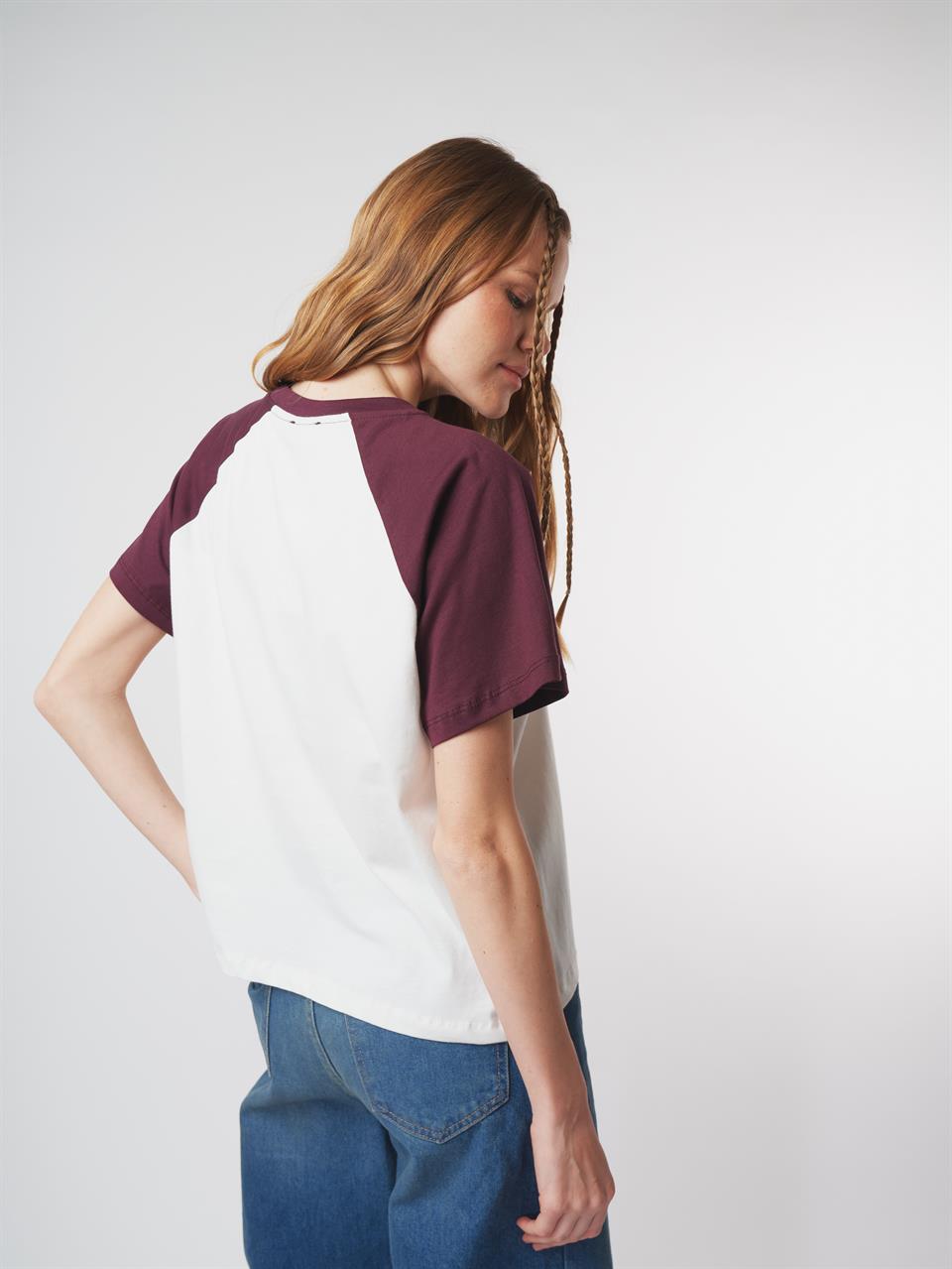 Bisiklet Yaka Kısa Kol T-shirt Ekru-Mürdüm