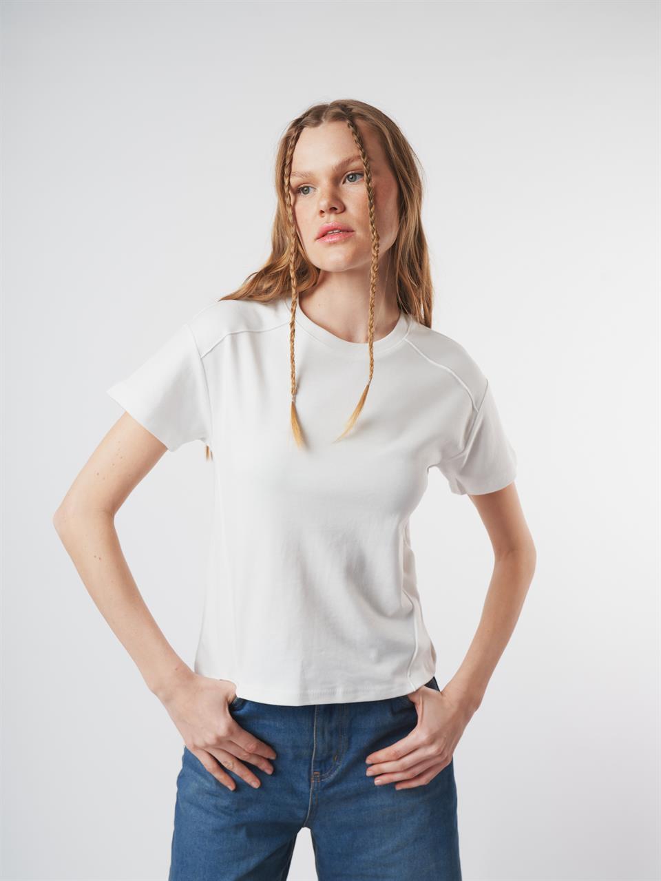 Biyeli Basic Kısa Kol Bluz Ekru