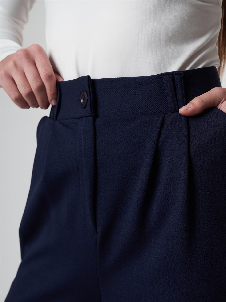 Bol Paça Krep Kumaş Pantolon Lacivert