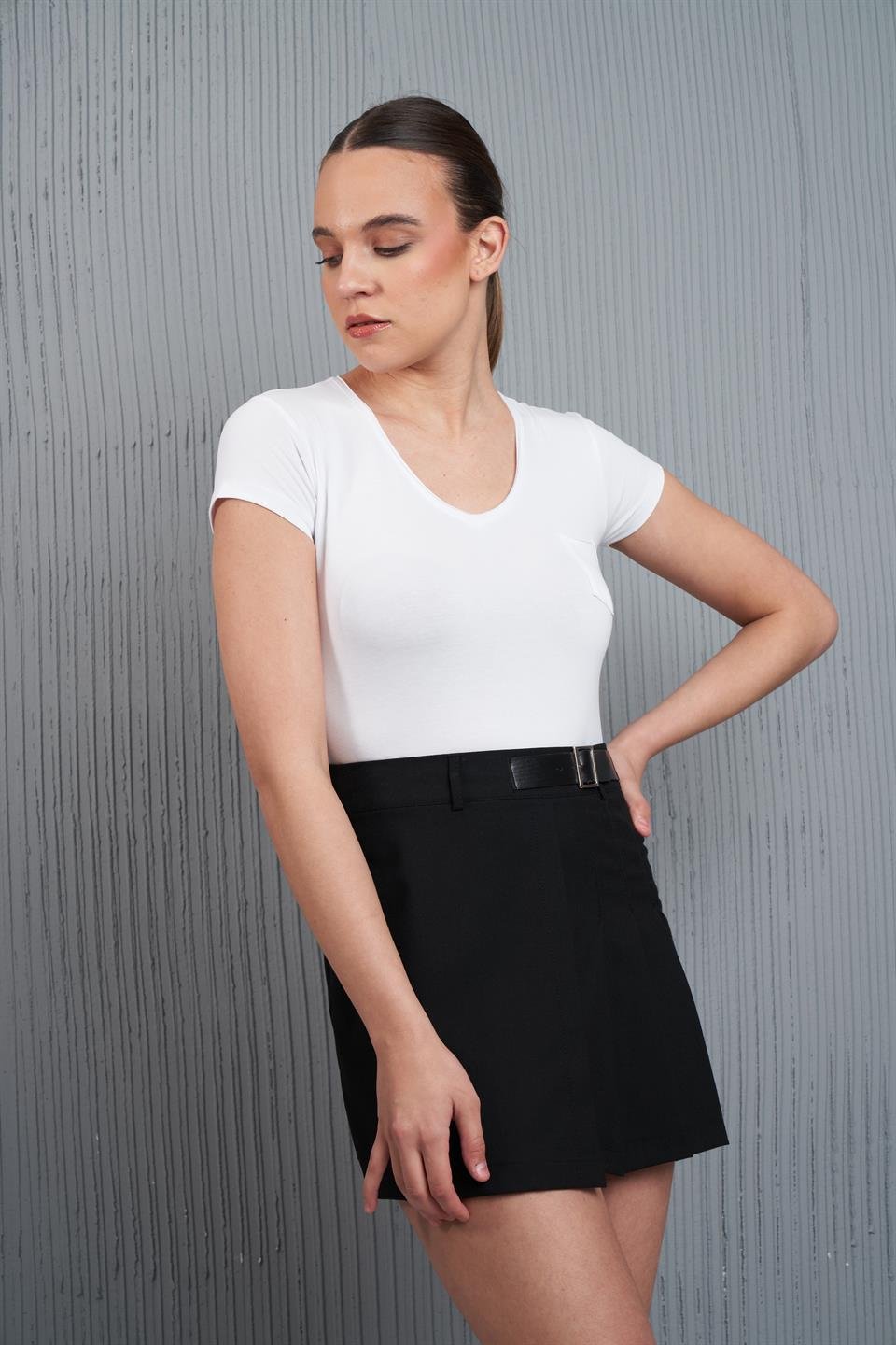 Cep Detaylı Basic T-shirt Beyaz