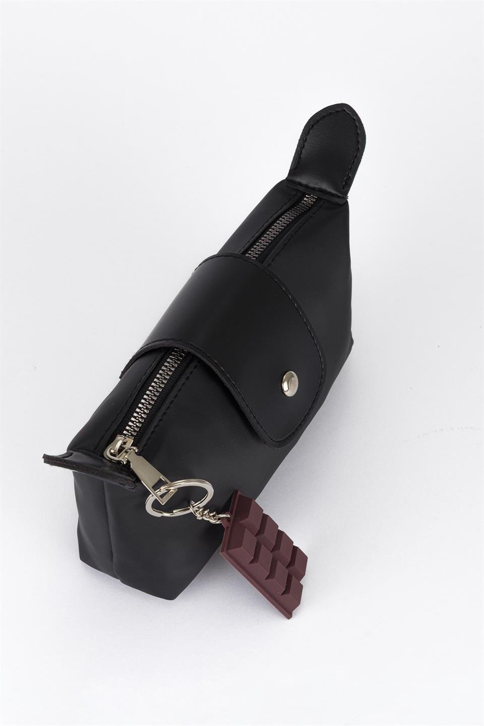 Charmlı Makyaj Çantası Siyah