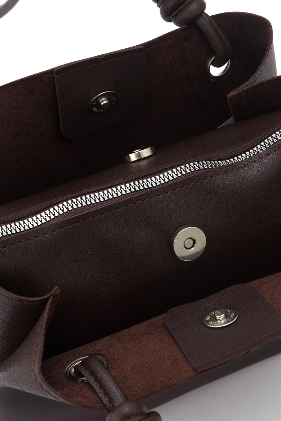 Charmlı Omuz Çantası Kahve