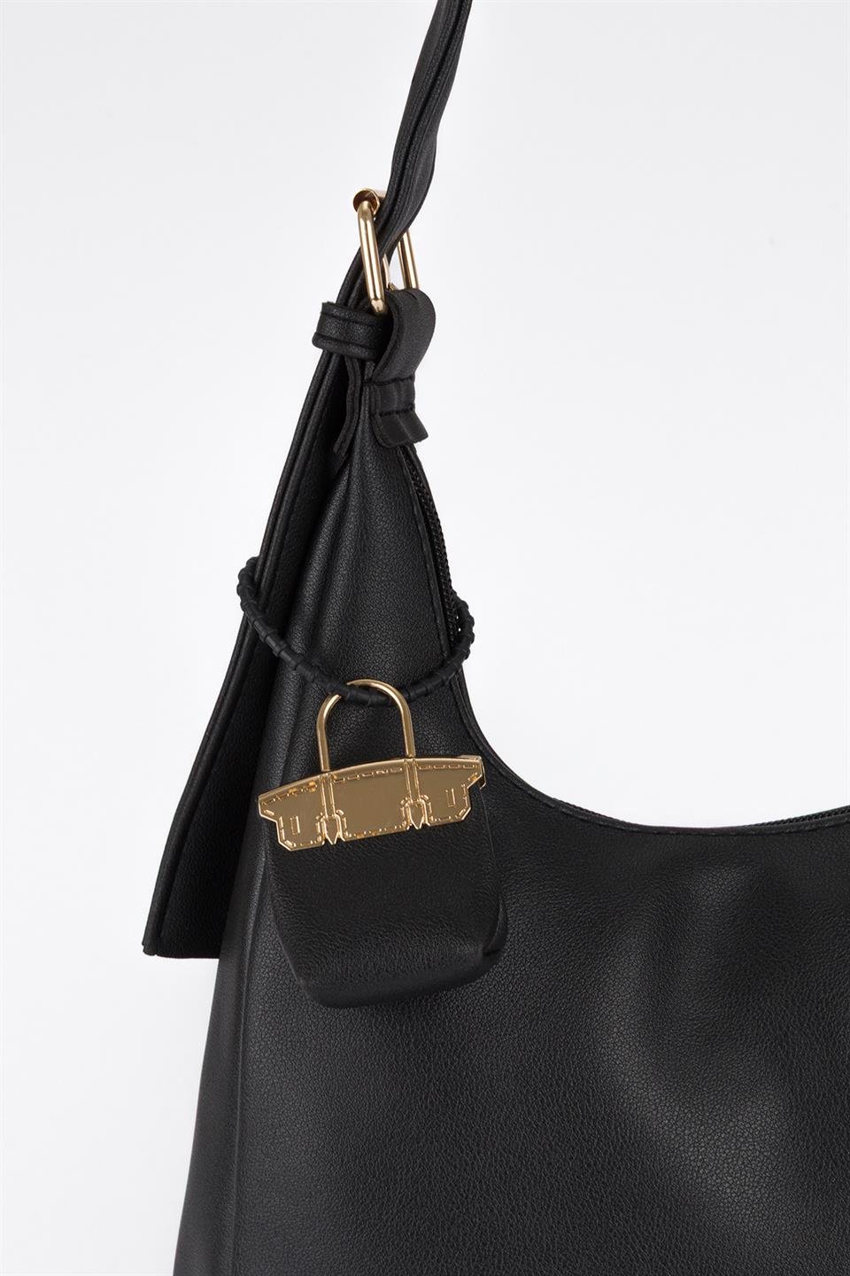 Charmlı Salaş Omuz Çantası Siyah