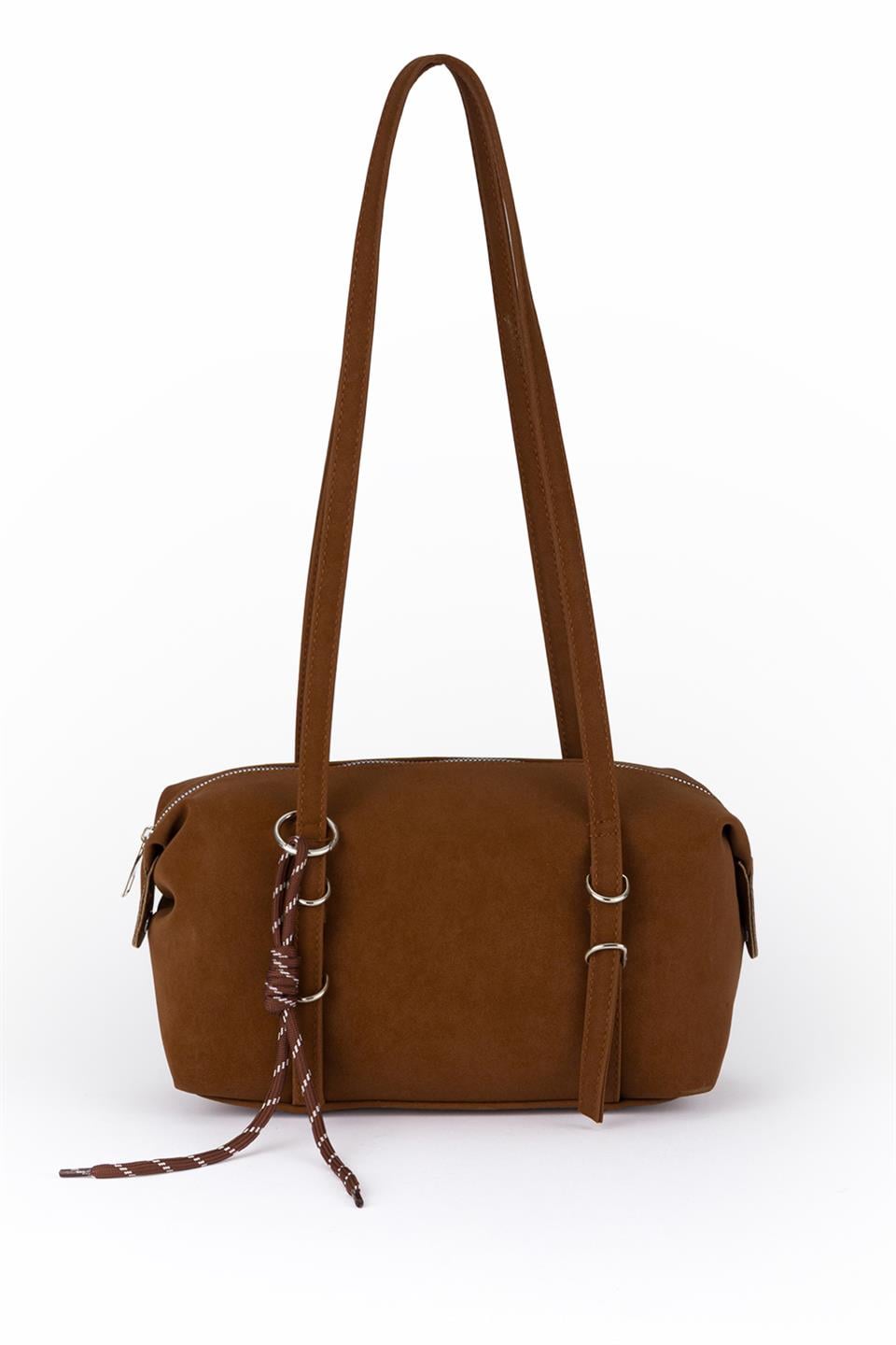 Charmlı Süet Omuz Çantası Taba