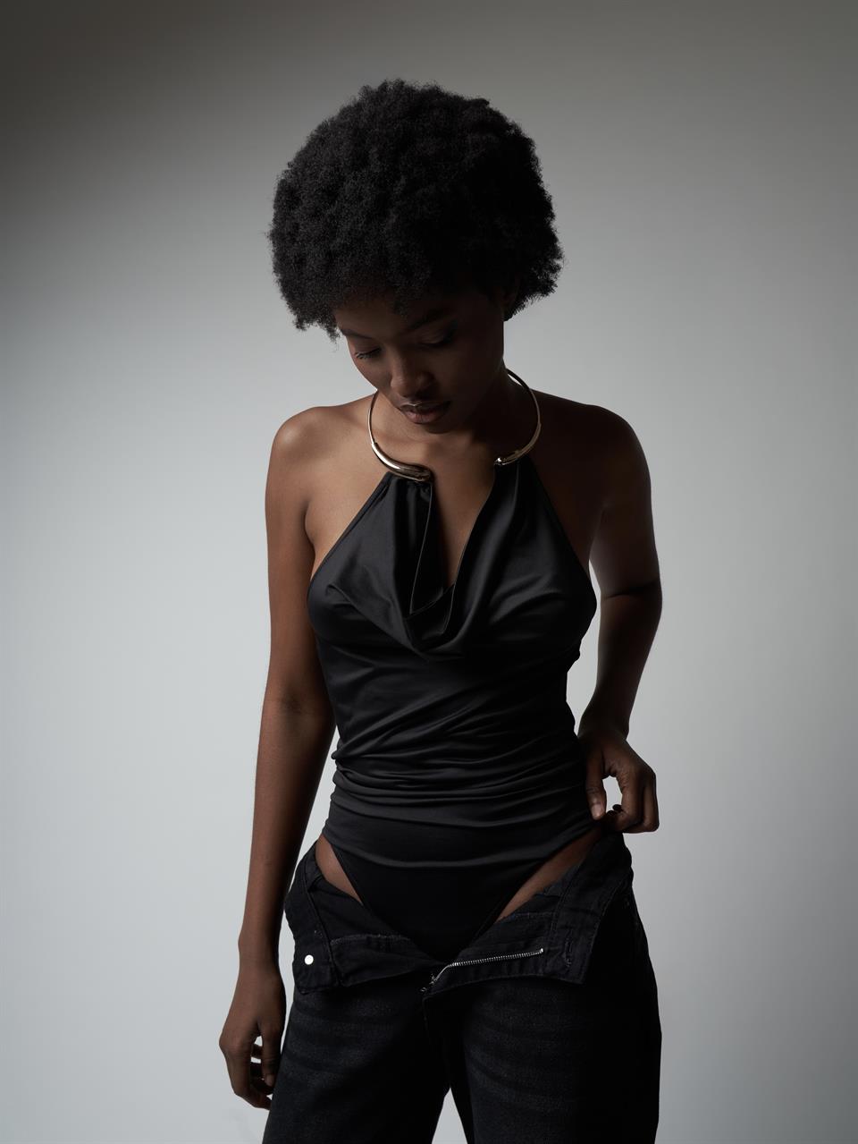 Çıtçıtlı Micro Bluz Siyah