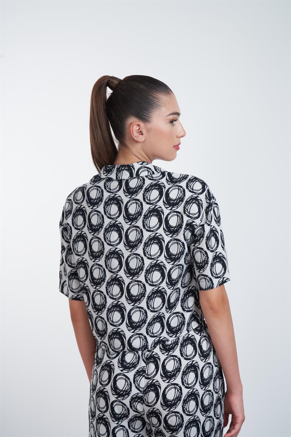 Desenli Kısa Gömlek Gri-Siyah