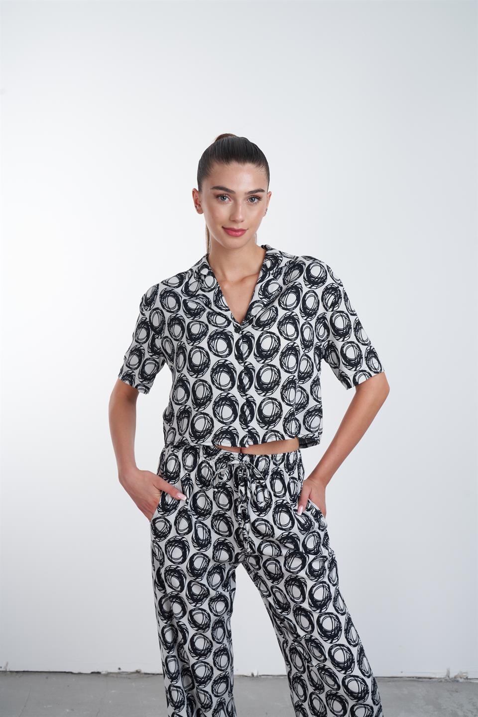 Desenli Kısa Gömlek Gri-Siyah