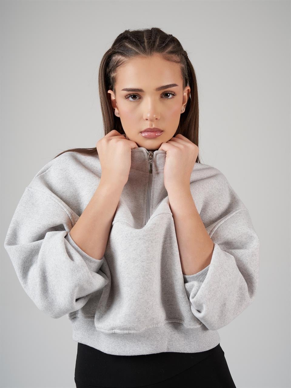 Dik Yaka Yarım Fermuarlı Sweatshirt Karmelanj